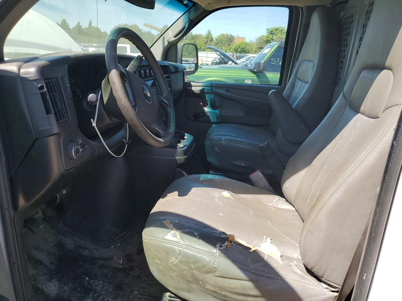 2012 Chevrolet Express G2500 White vin: 1GCWGFFA1C1180032