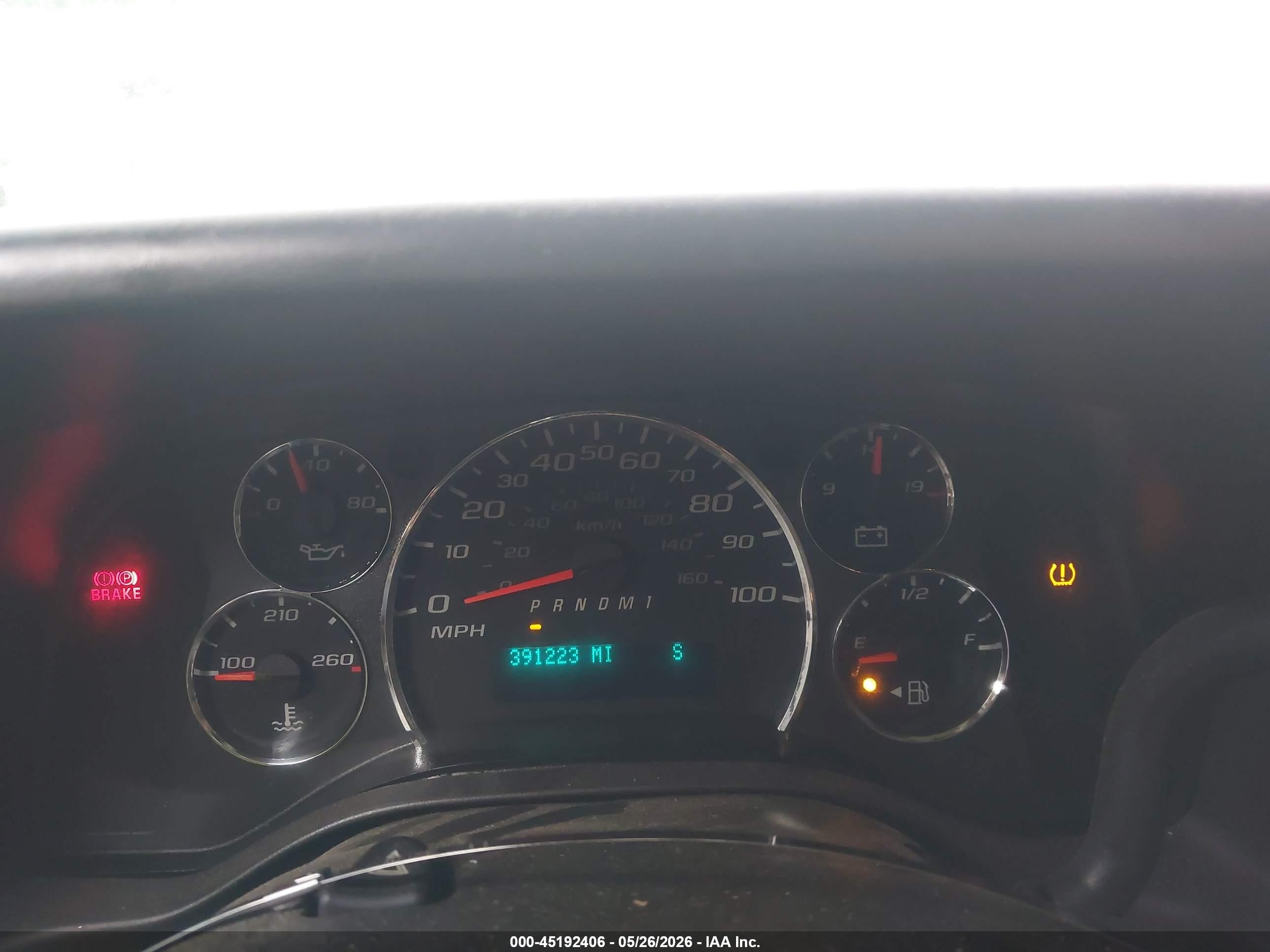 2011 Chevrolet Express 2500 Work Van White vin: 1GCWGFFA3B1125855