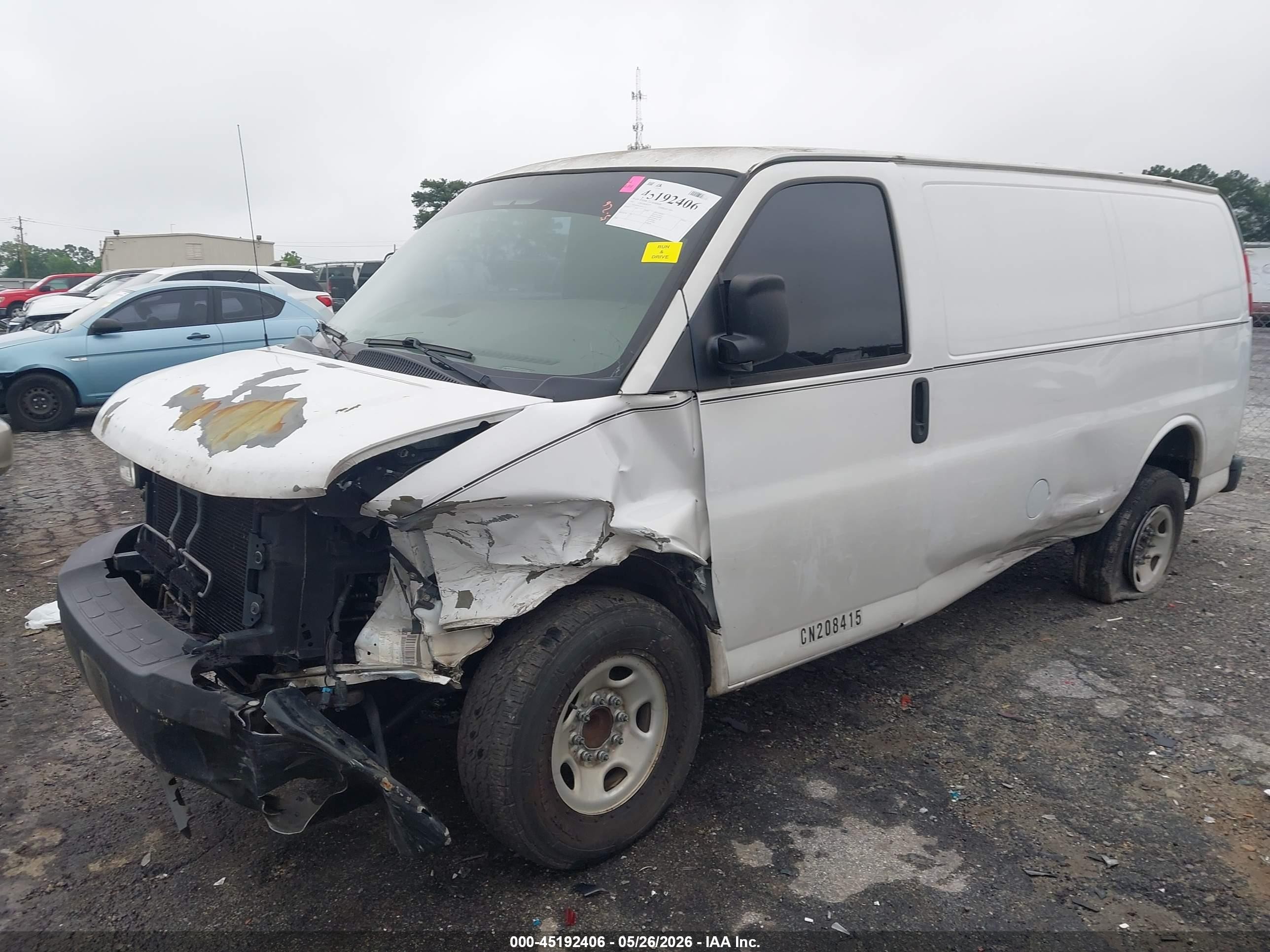 2011 Chevrolet Express 2500 Work Van White vin: 1GCWGFFA3B1125855