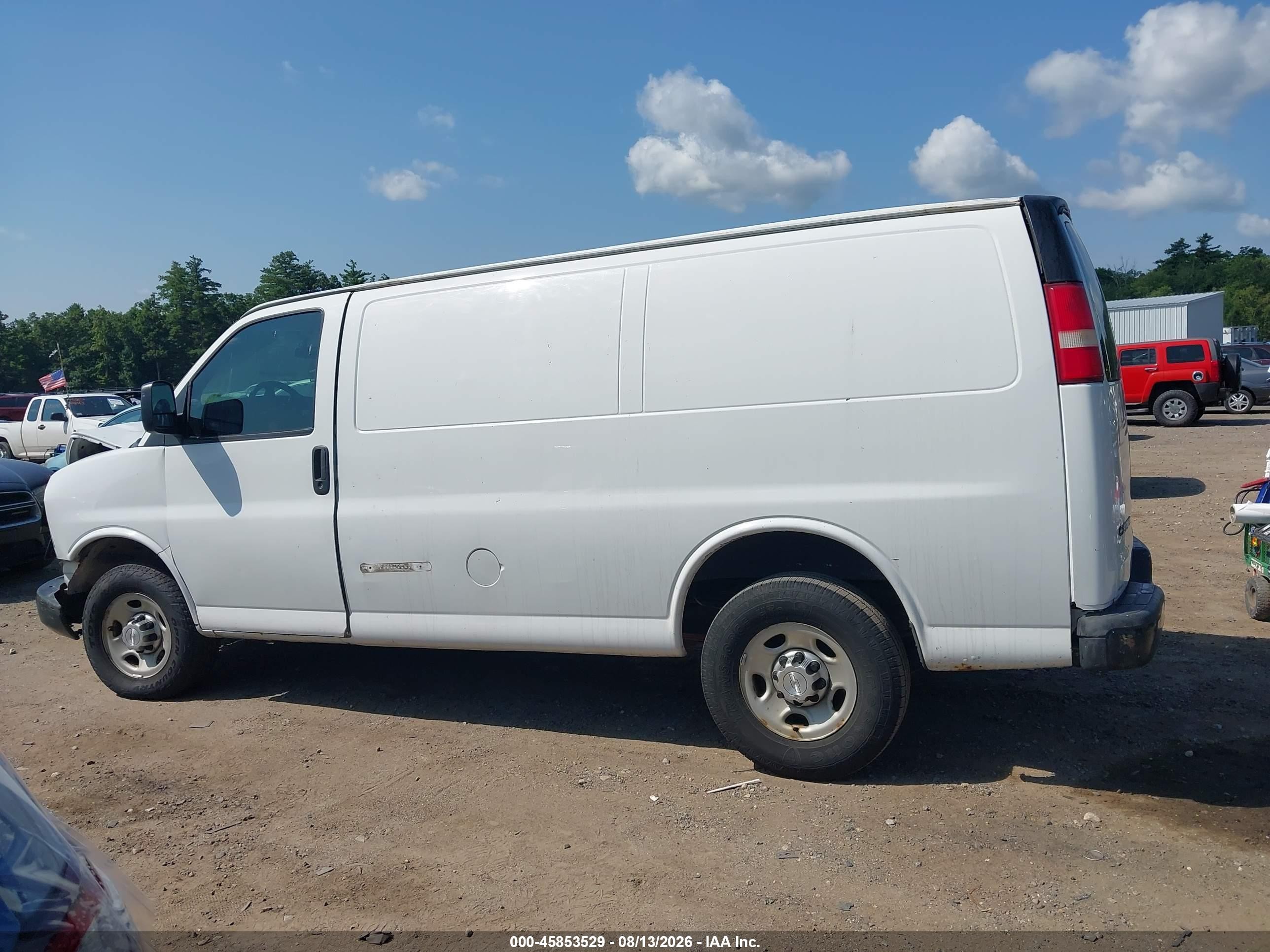 2014 Chevrolet Express 2500 Work Van White vin: 1GCWGFFA3E1182156