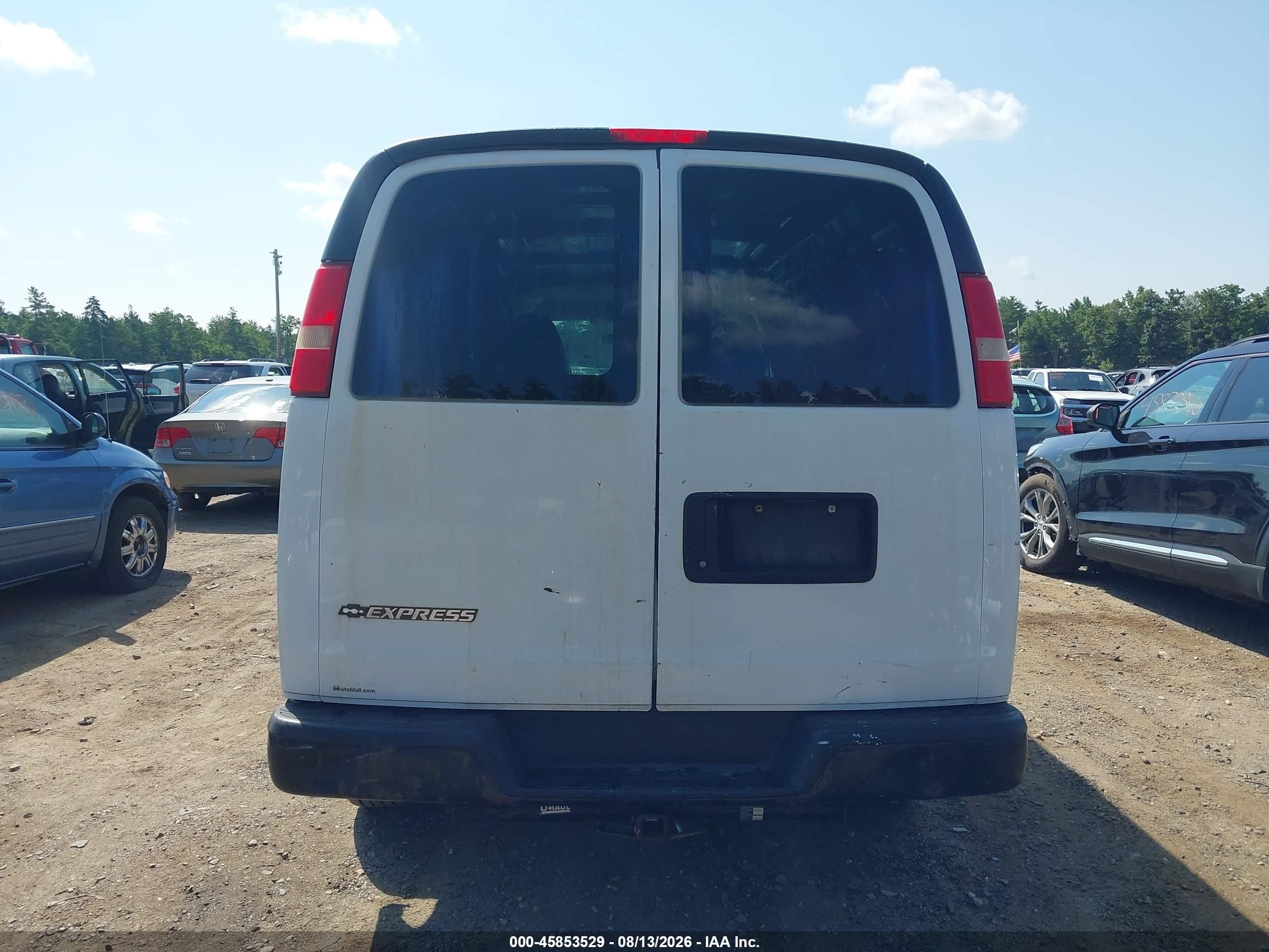 2014 Chevrolet Express 2500 Work Van White vin: 1GCWGFFA3E1182156