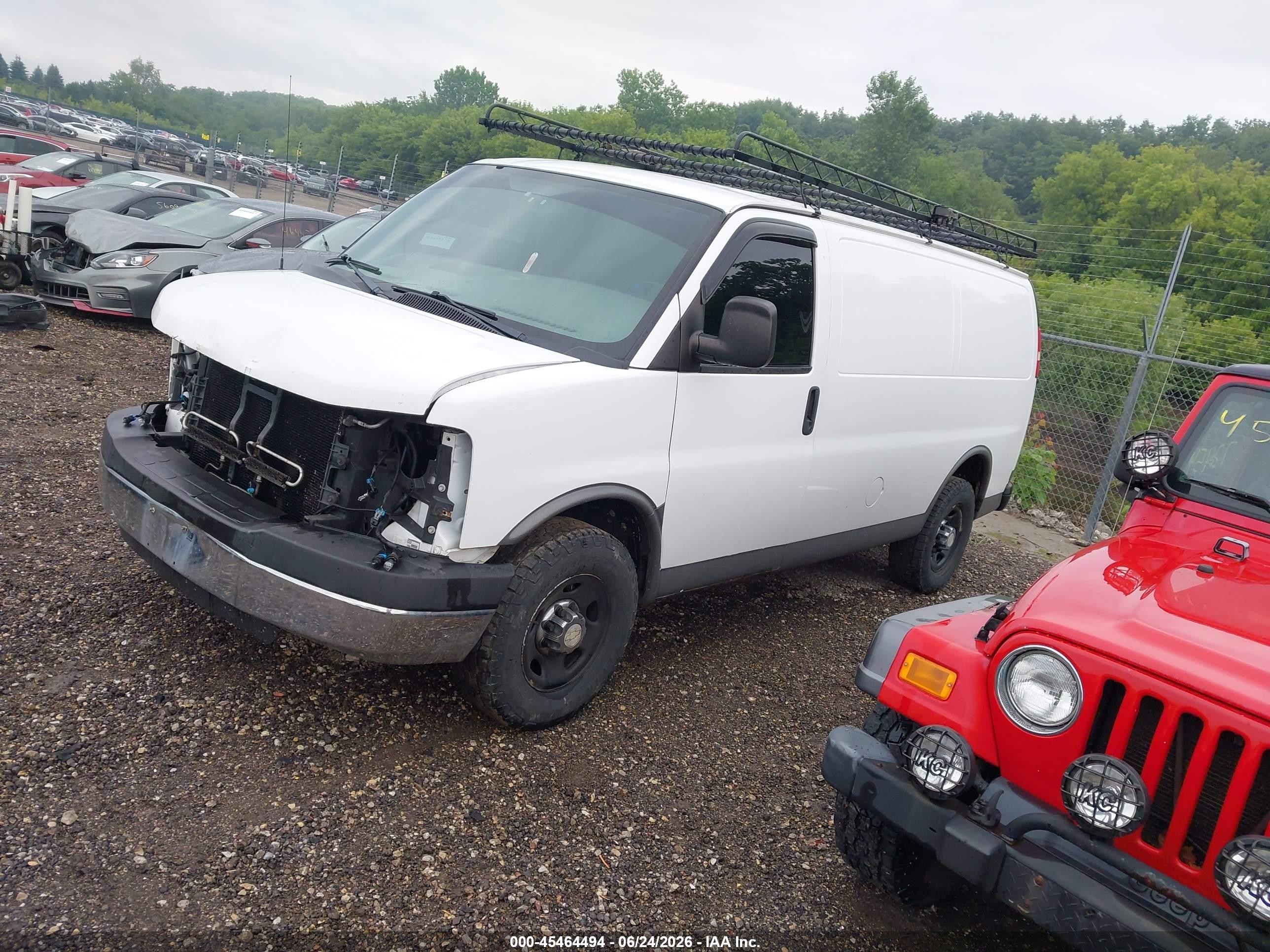 2011 Chevrolet Express 2500 Work Van White vin: 1GCWGFFA6B1133853