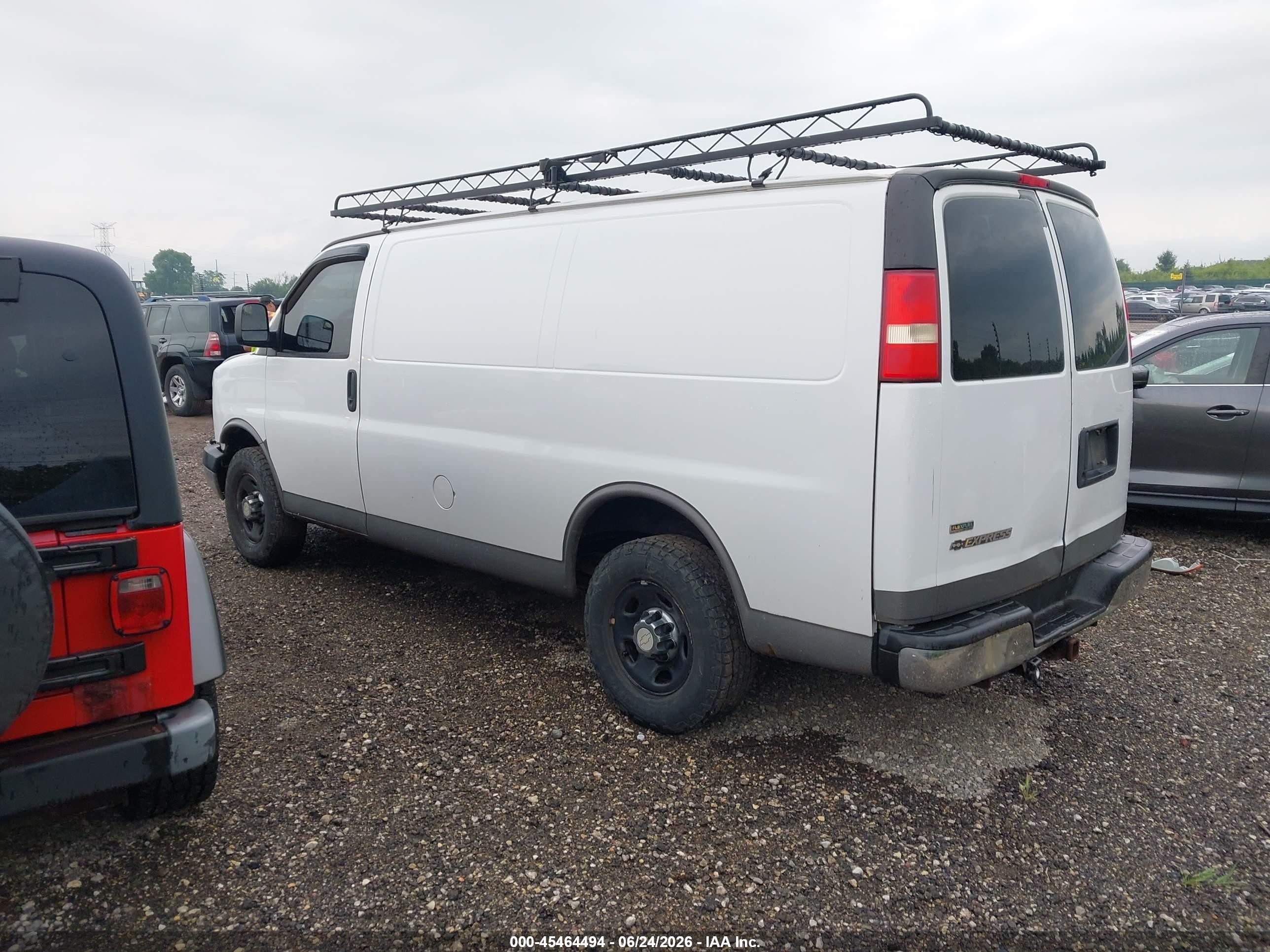 2011 Chevrolet Express 2500 Work Van White vin: 1GCWGFFA6B1133853