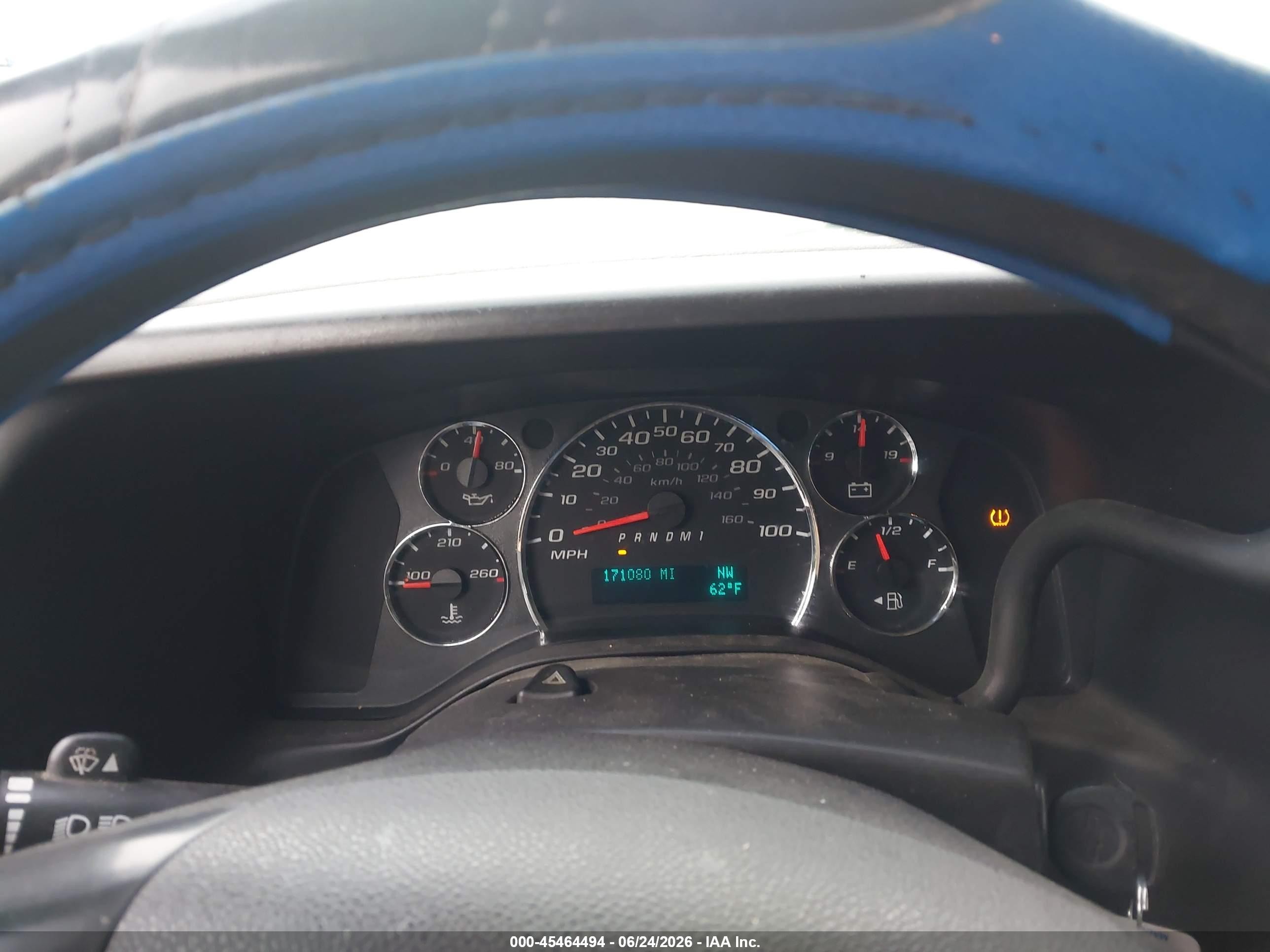 2011 Chevrolet Express 2500 Work Van White vin: 1GCWGFFA6B1133853