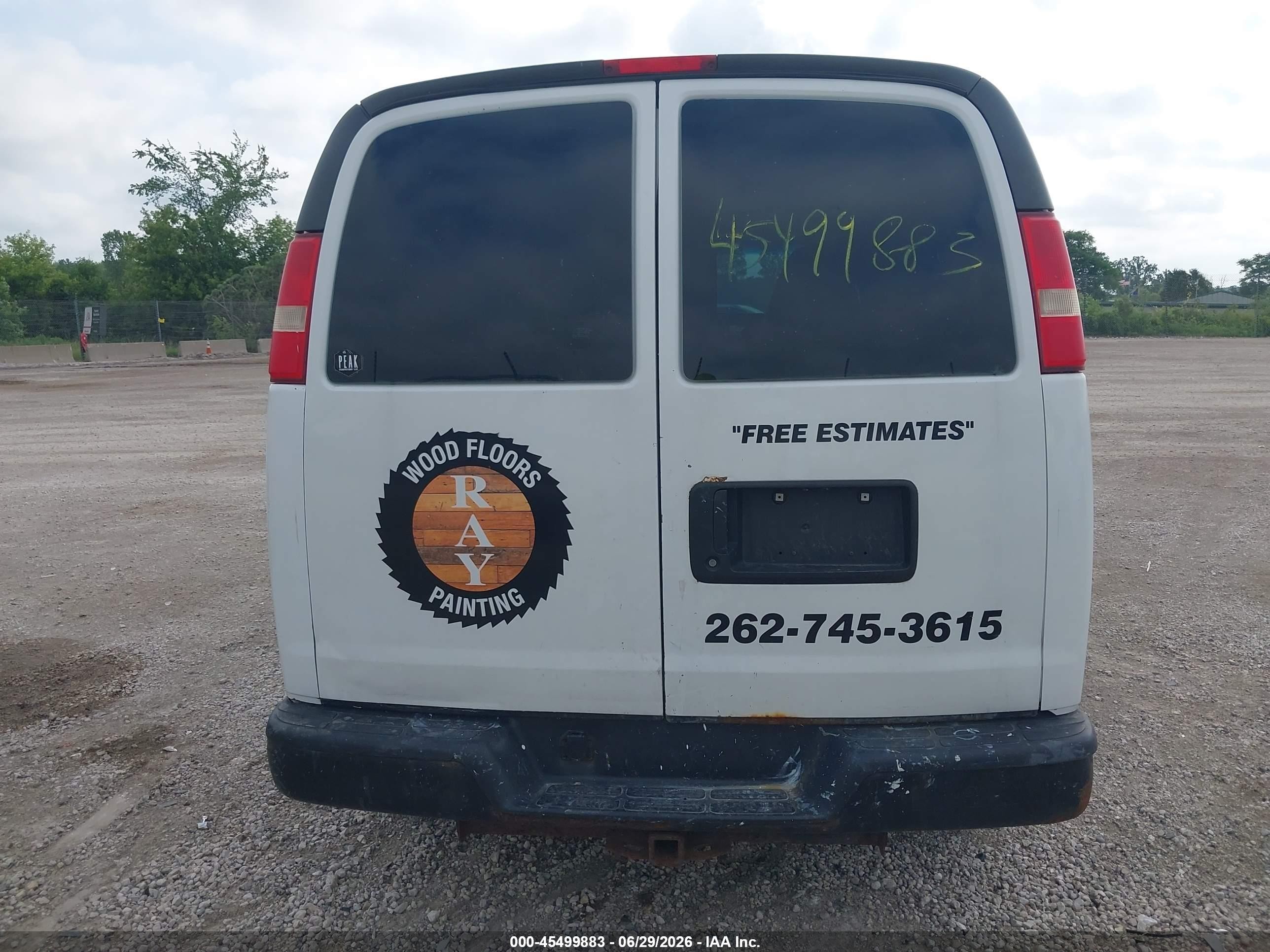 2012 Chevrolet Express 2500 Work Van White vin: 1GCWGFFA6C1140349