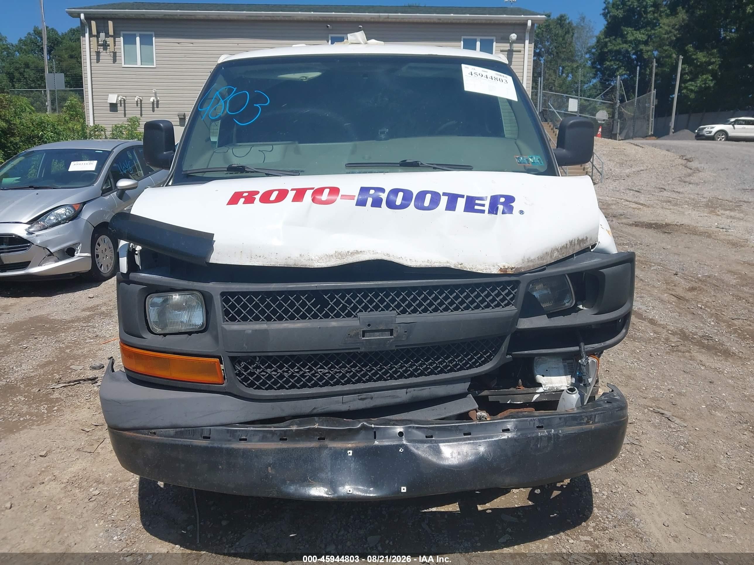 2011 Chevrolet Express 2500 Work Van White vin: 1GCWGFFA7B1131058