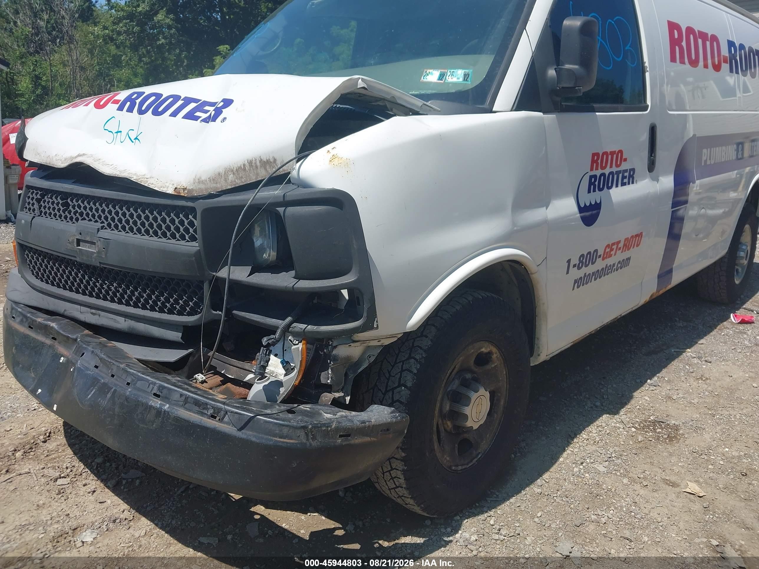 2011 Chevrolet Express 2500 Work Van White vin: 1GCWGFFA7B1131058