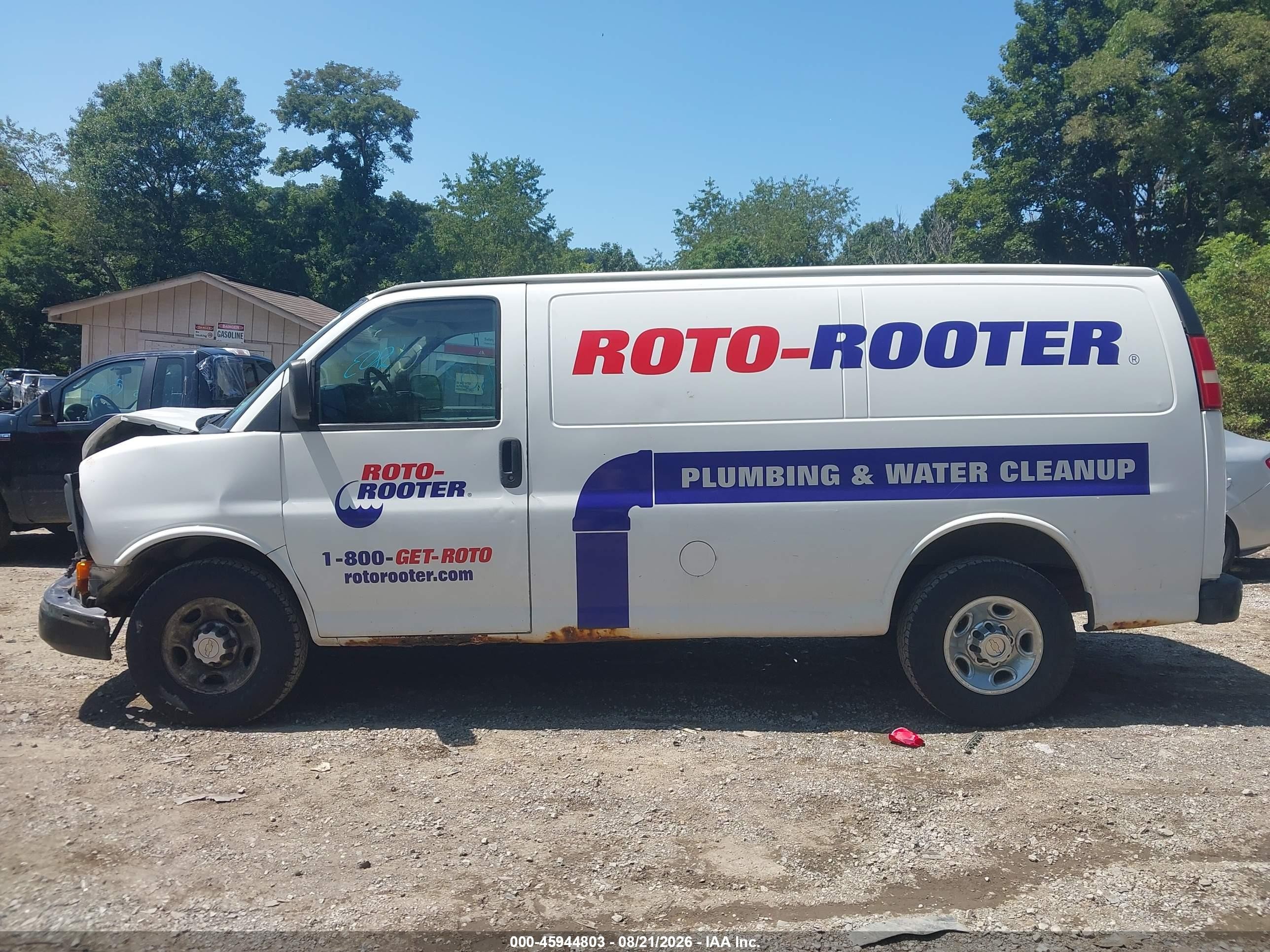 2011 Chevrolet Express 2500 Work Van White vin: 1GCWGFFA7B1131058