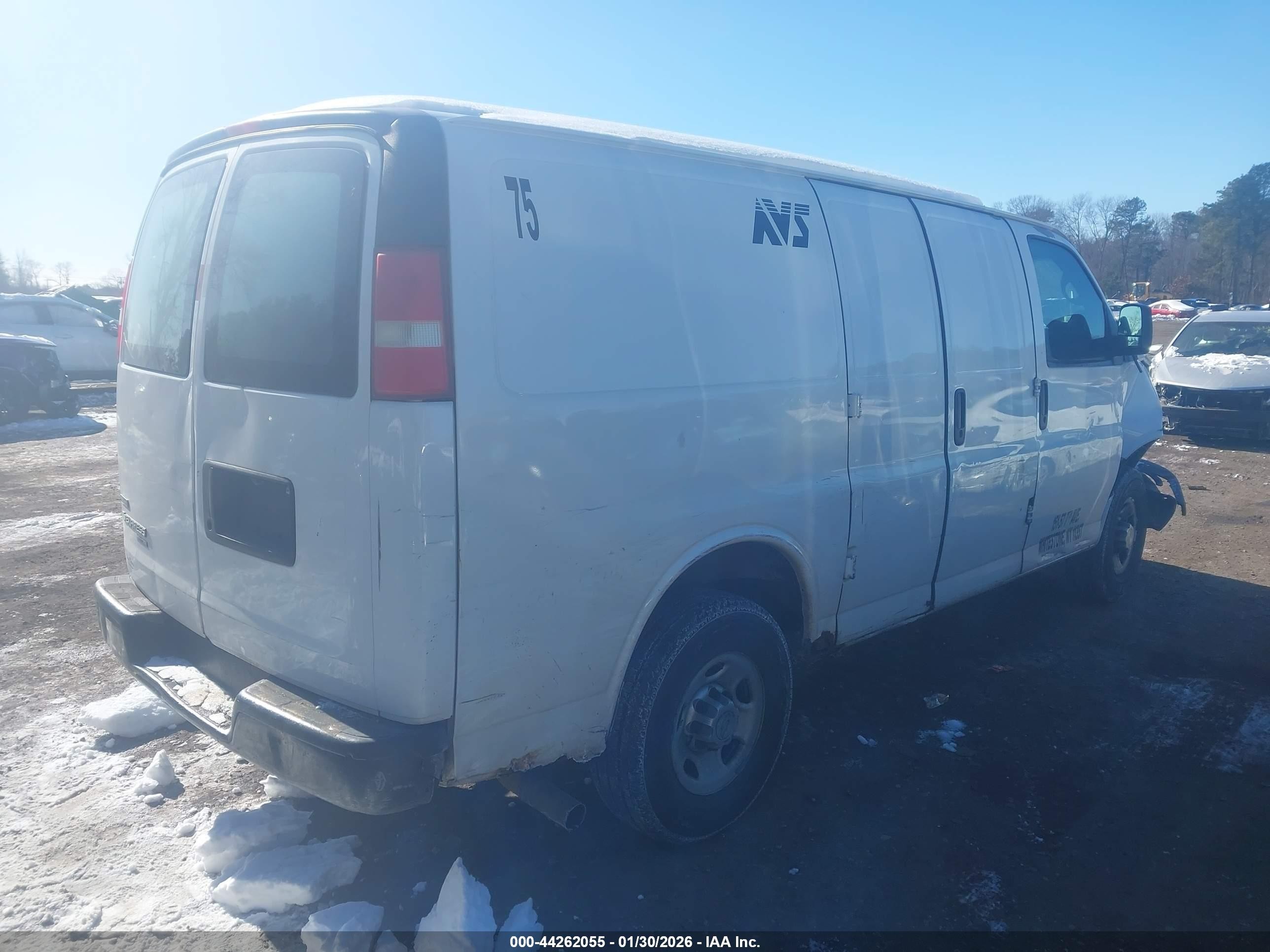 2012 Chevrolet Express 2500 Work Van White vin: 1GCWGFFA9C1116885