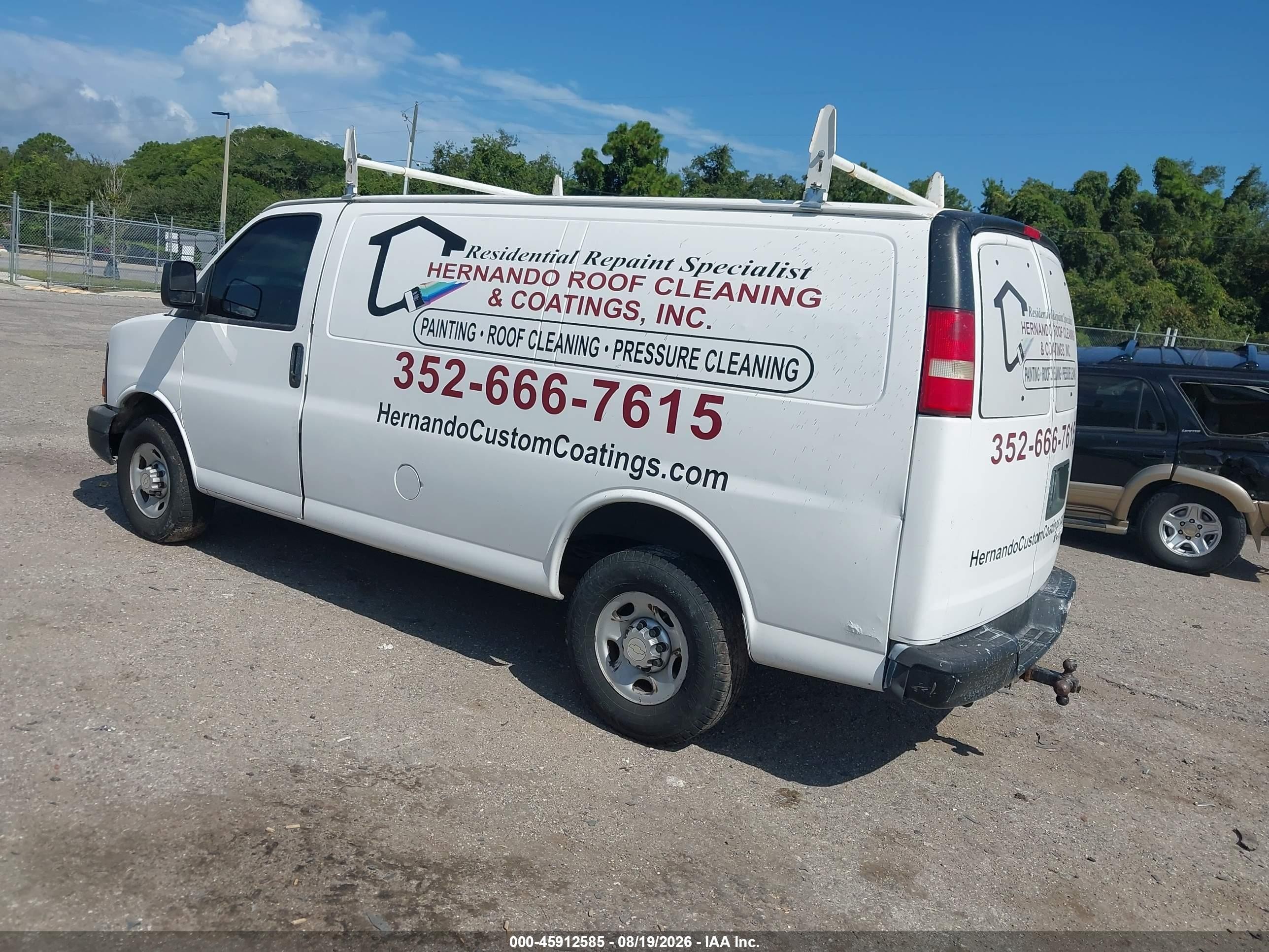 2012 Chevrolet Express 2500 Work Van Белый vin: 1GCWGFFAXC1151855