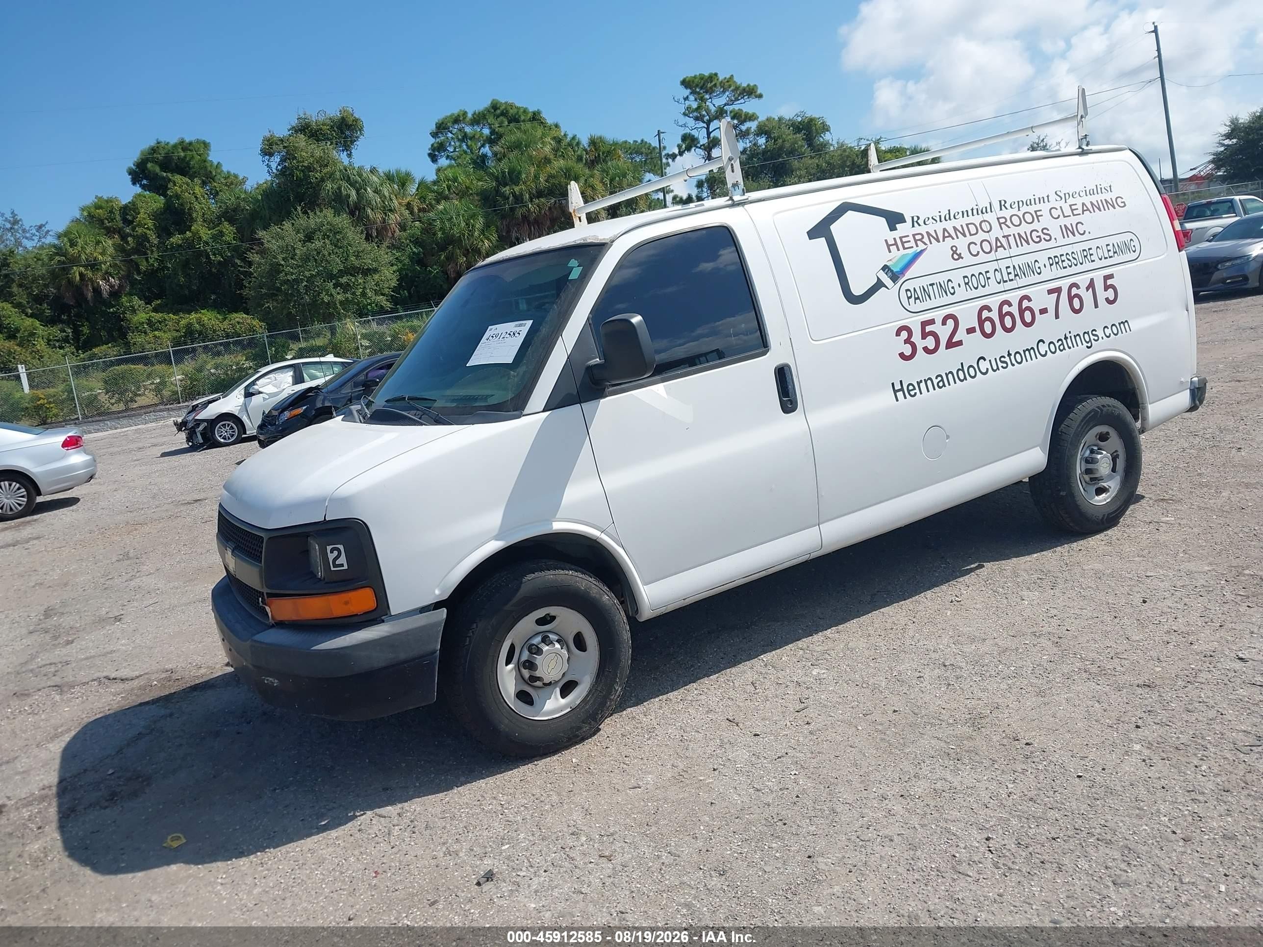 2012 Chevrolet Express 2500 Work Van Белый vin: 1GCWGFFAXC1151855