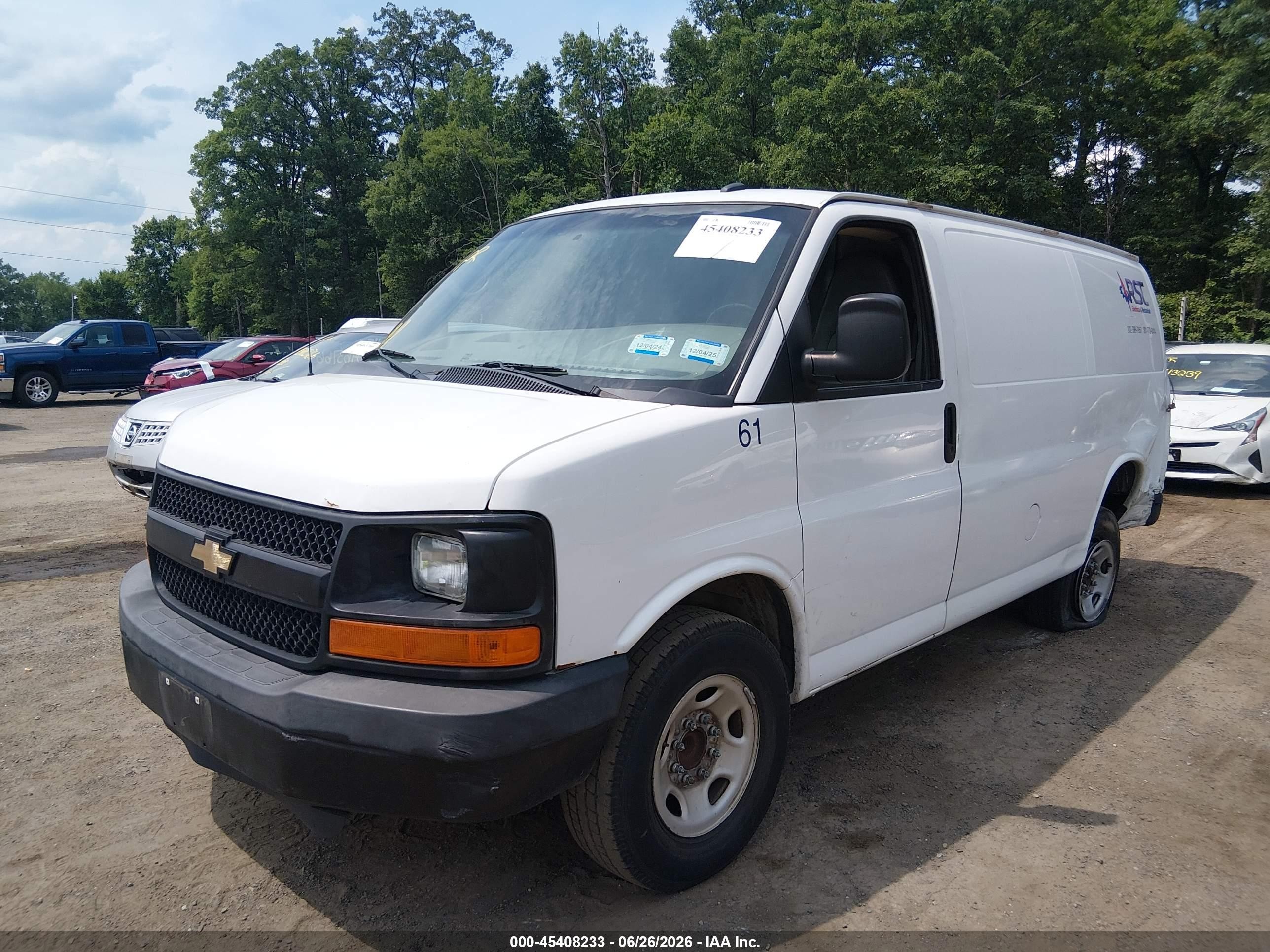 2015 Chevrolet Express 2500 Work Van Белый vin: 1GCWGFFF1F1104245