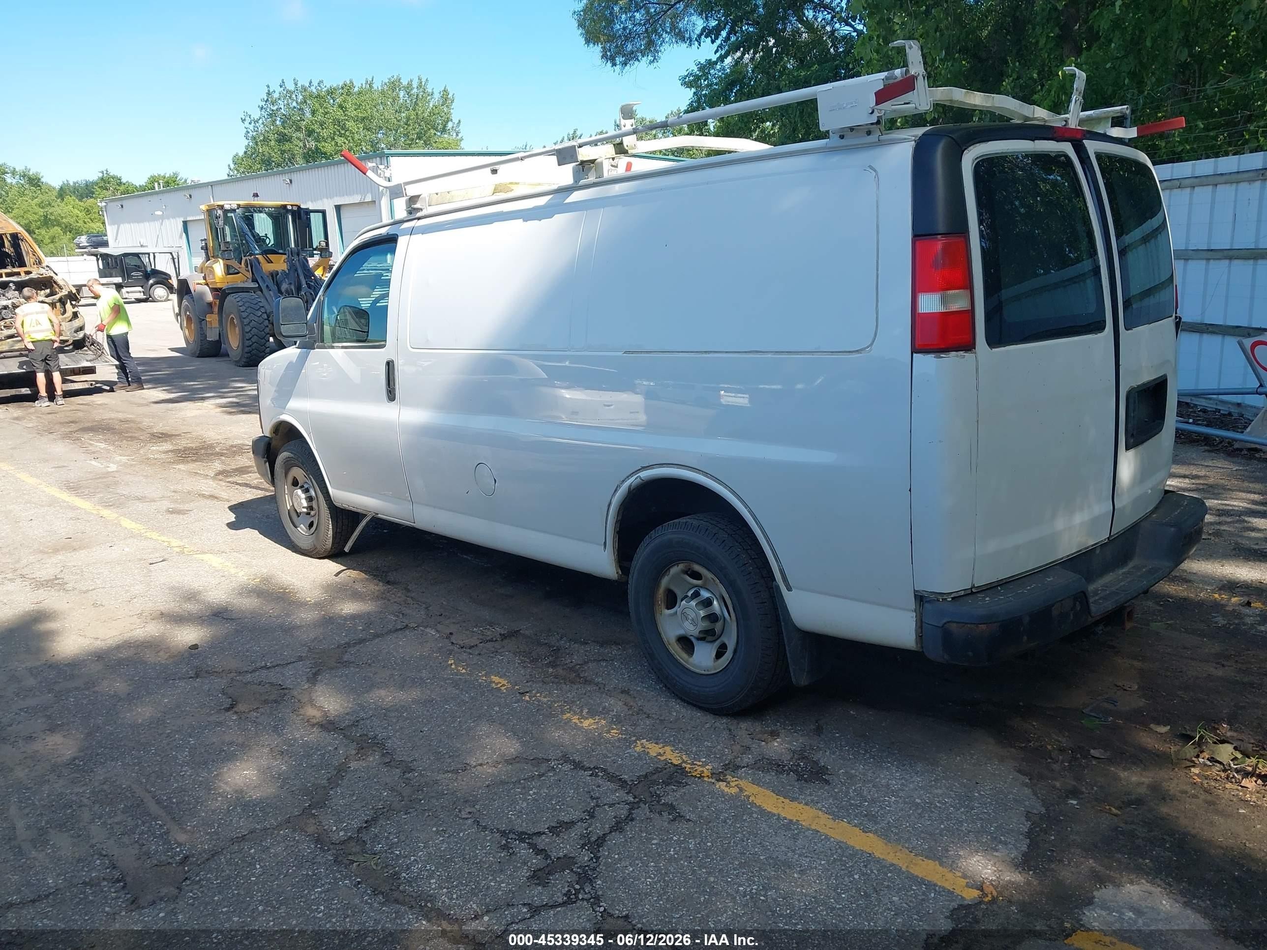 2015 Chevrolet Express 2500 Work Van White vin: 1GCWGFFF3F1122973