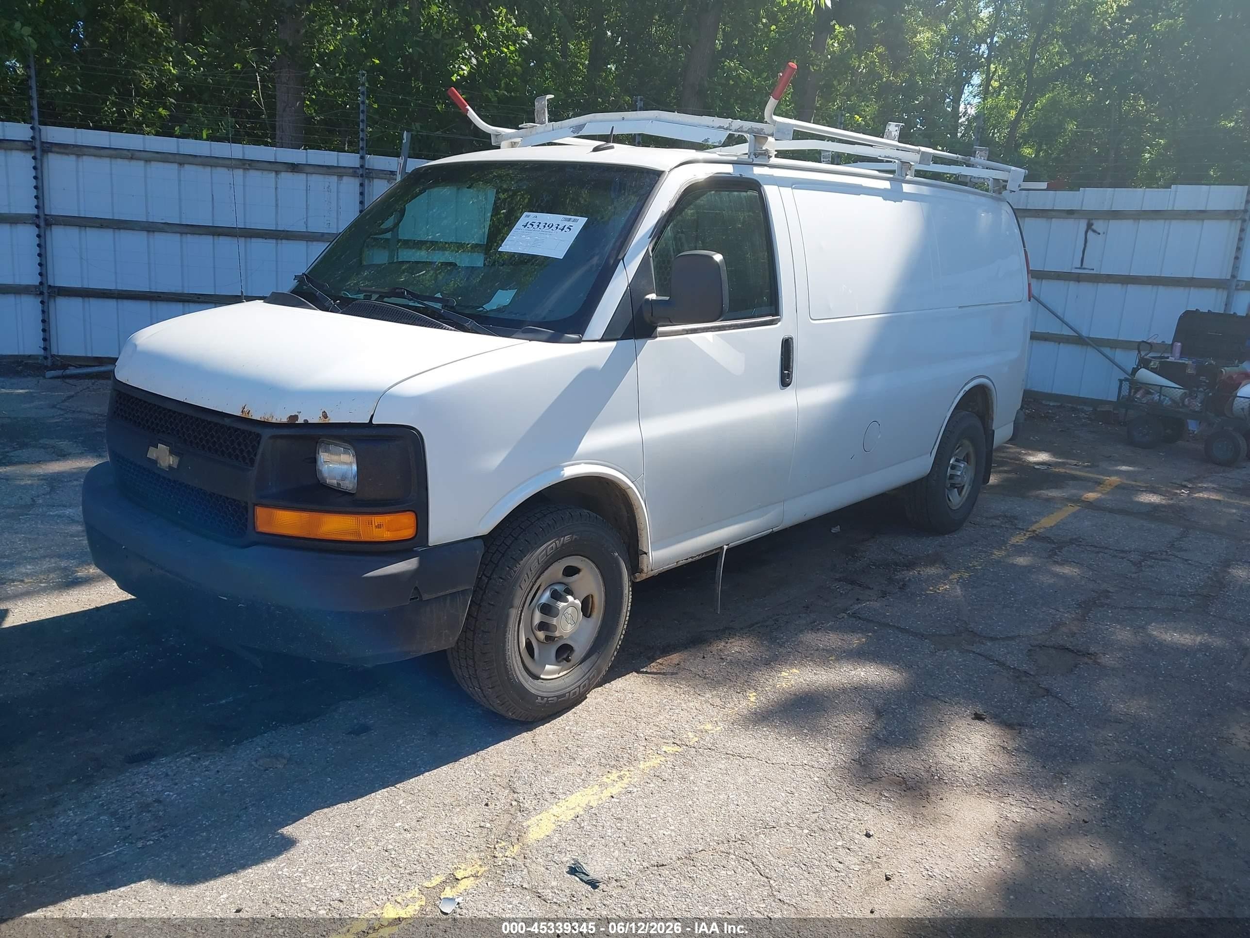 2015 Chevrolet Express 2500 Work Van White vin: 1GCWGFFF3F1122973