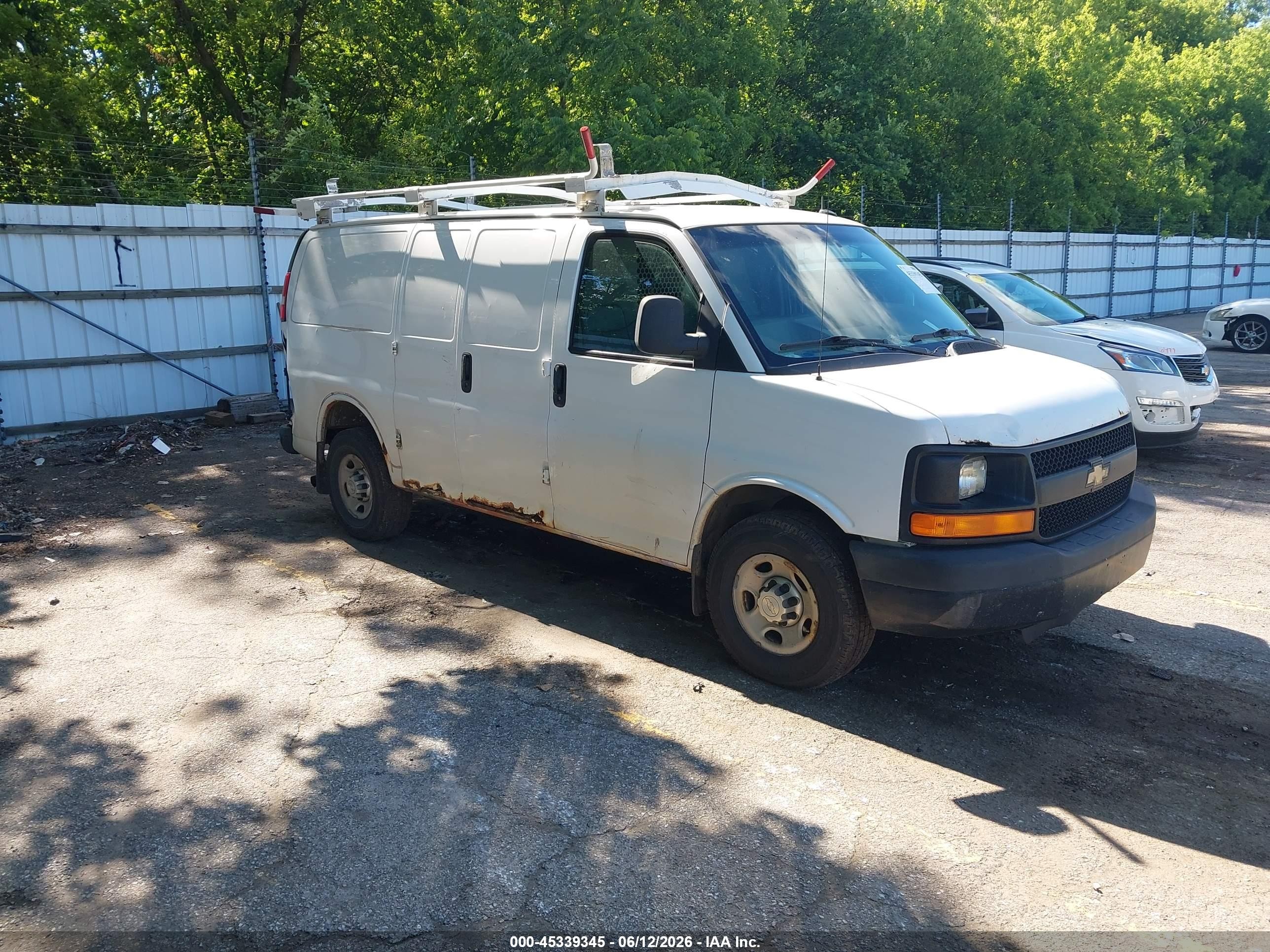 2015 Chevrolet Express 2500 Work Van White vin: 1GCWGFFF3F1122973