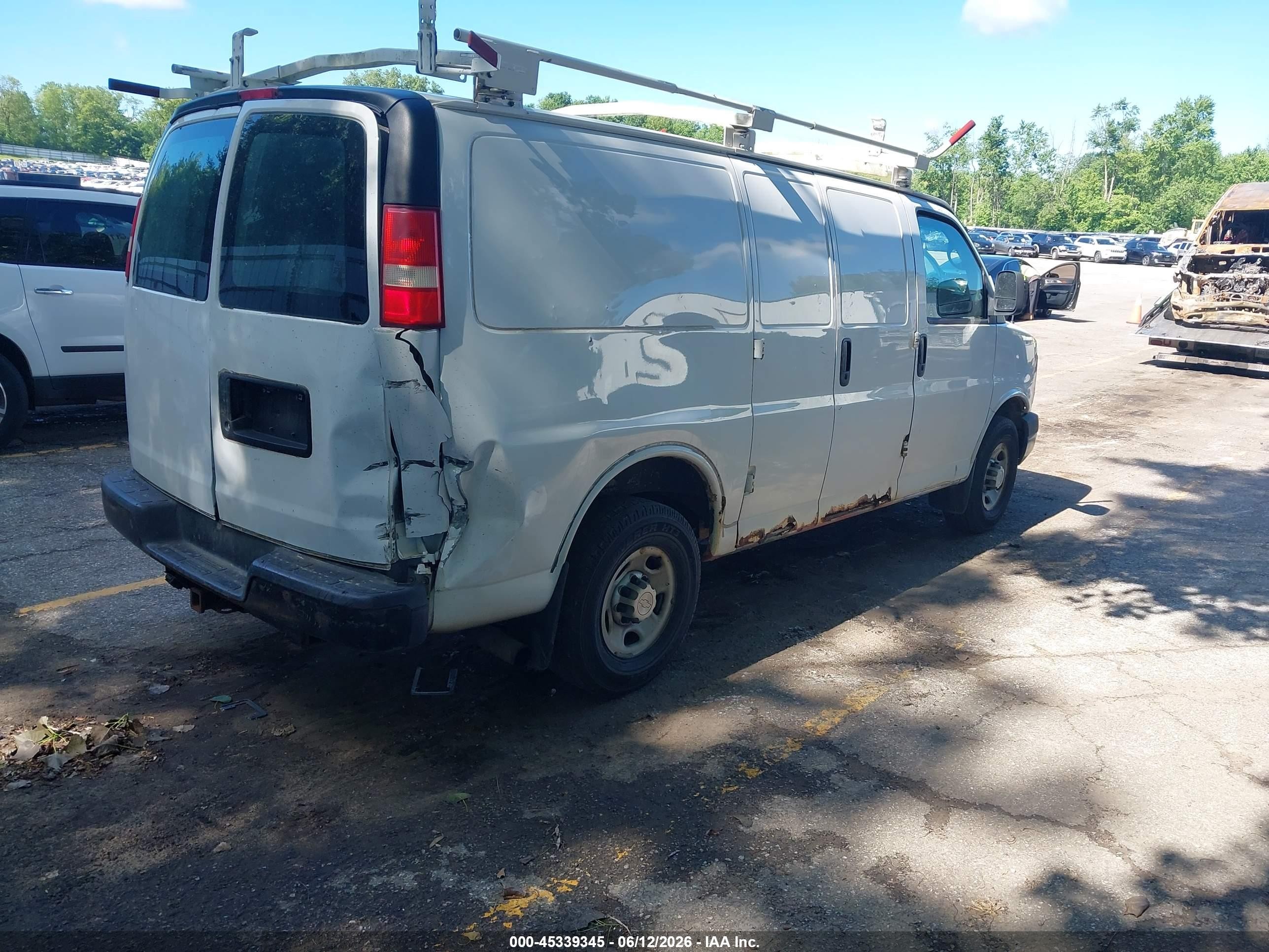 2015 Chevrolet Express 2500 Work Van White vin: 1GCWGFFF3F1122973