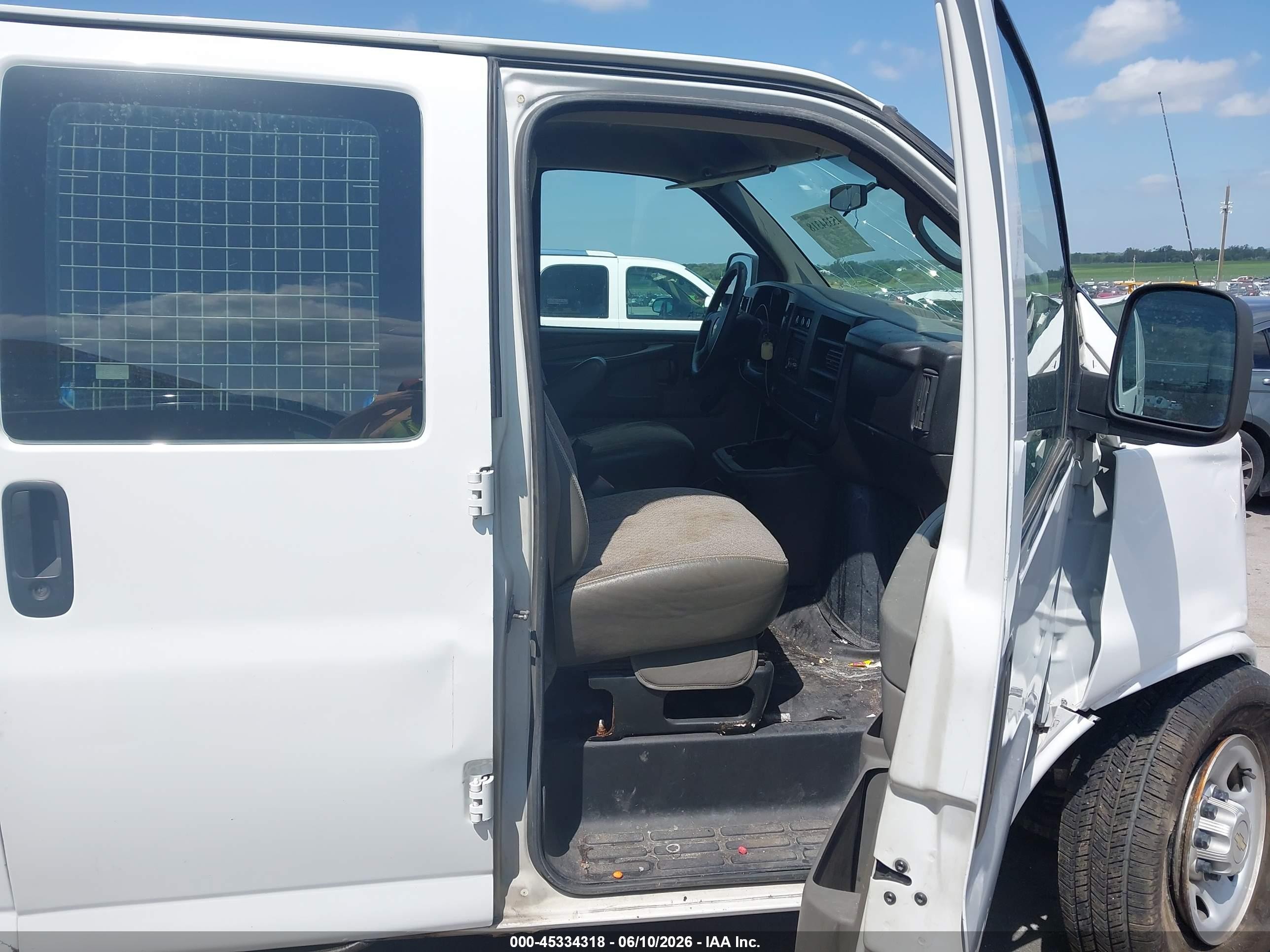 2012 Chevrolet Express 2500 Work Van White vin: 1GCWGGBA2C1165941