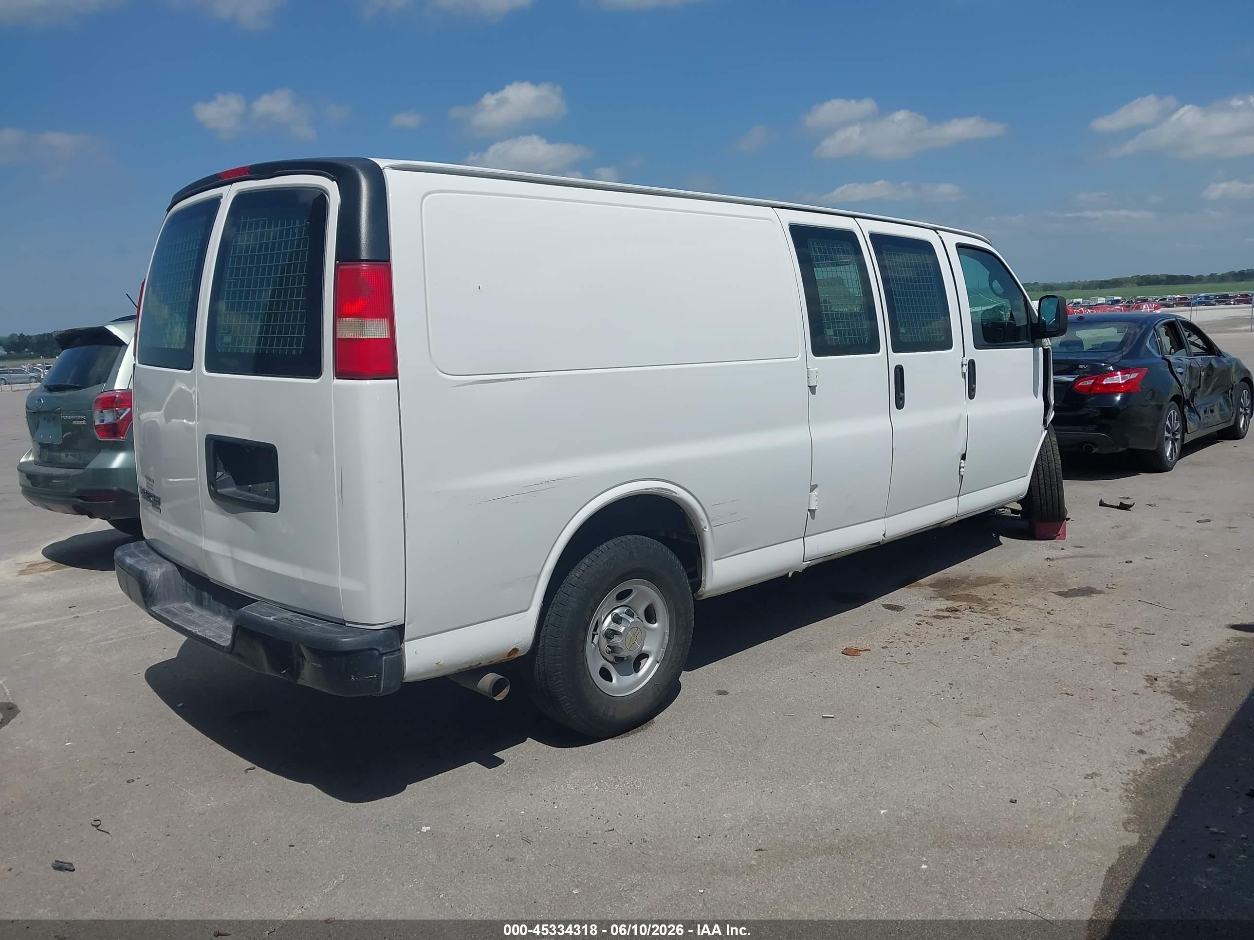 2012 Chevrolet Express 2500 Work Van White vin: 1GCWGGBA2C1165941