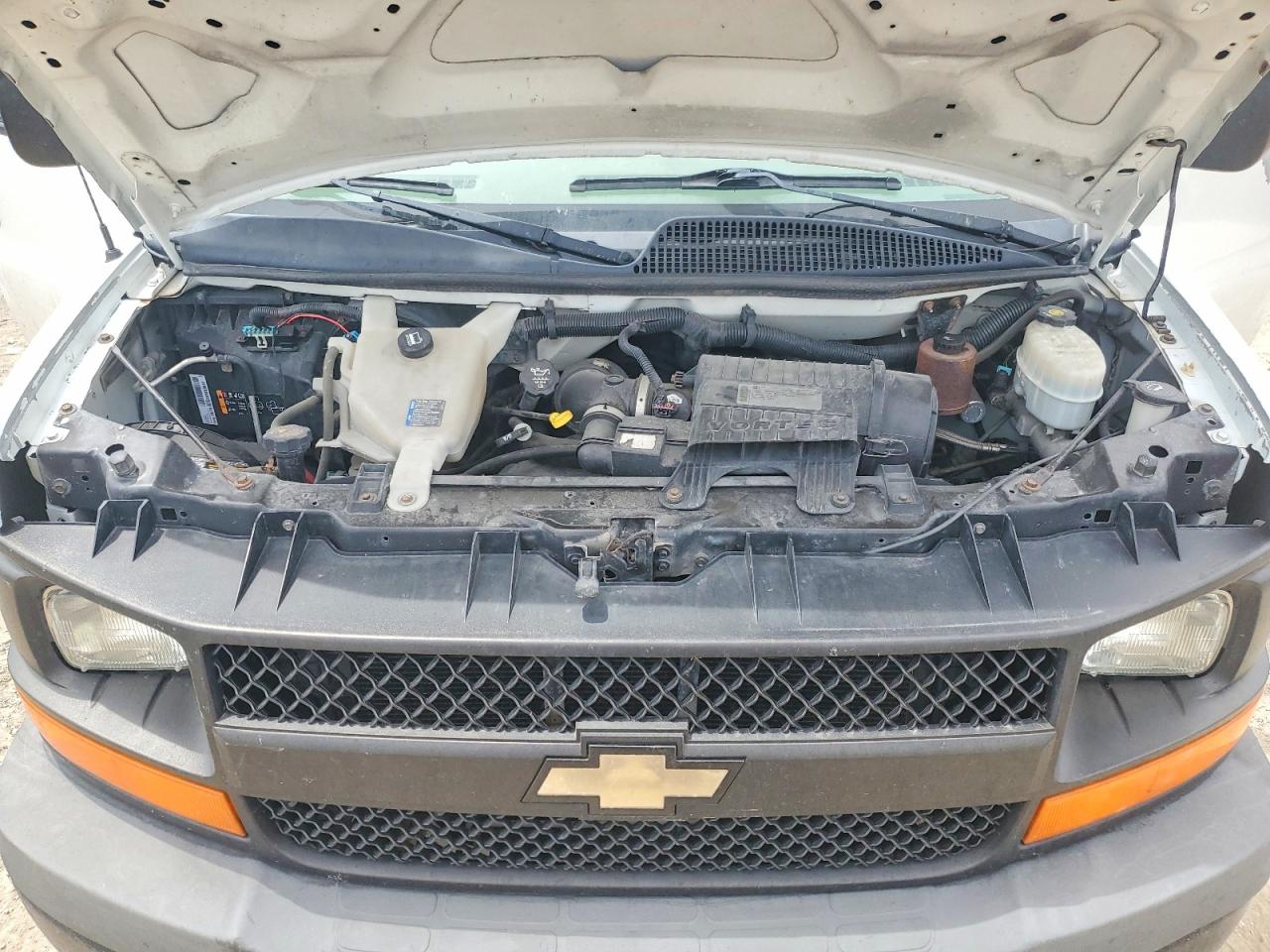 2013 Chevrolet Express G2500 White vin: 1GCWGGCA1D1100420