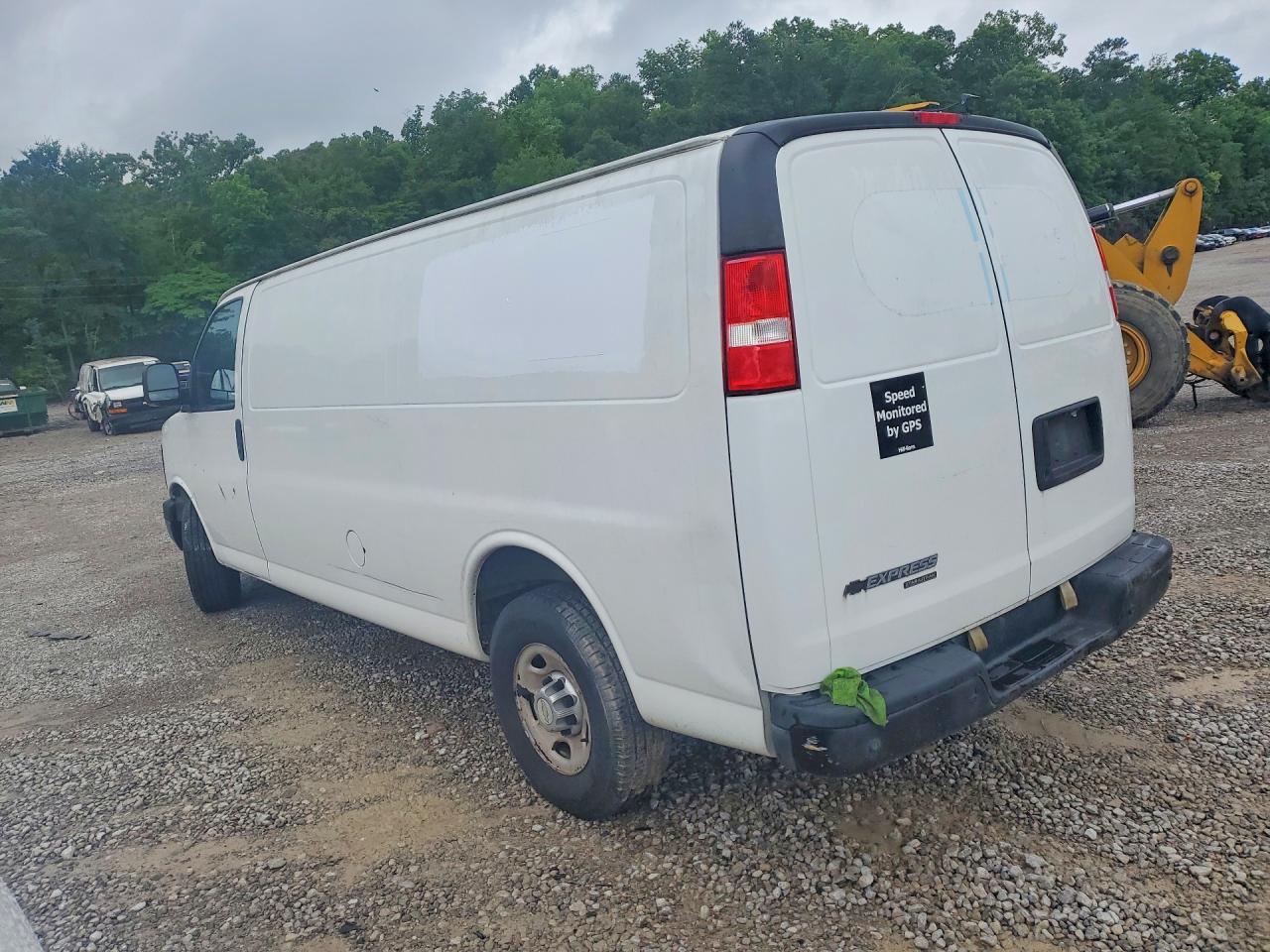 2012 Chevrolet Express G2500 White vin: 1GCWGGCA4C1156737