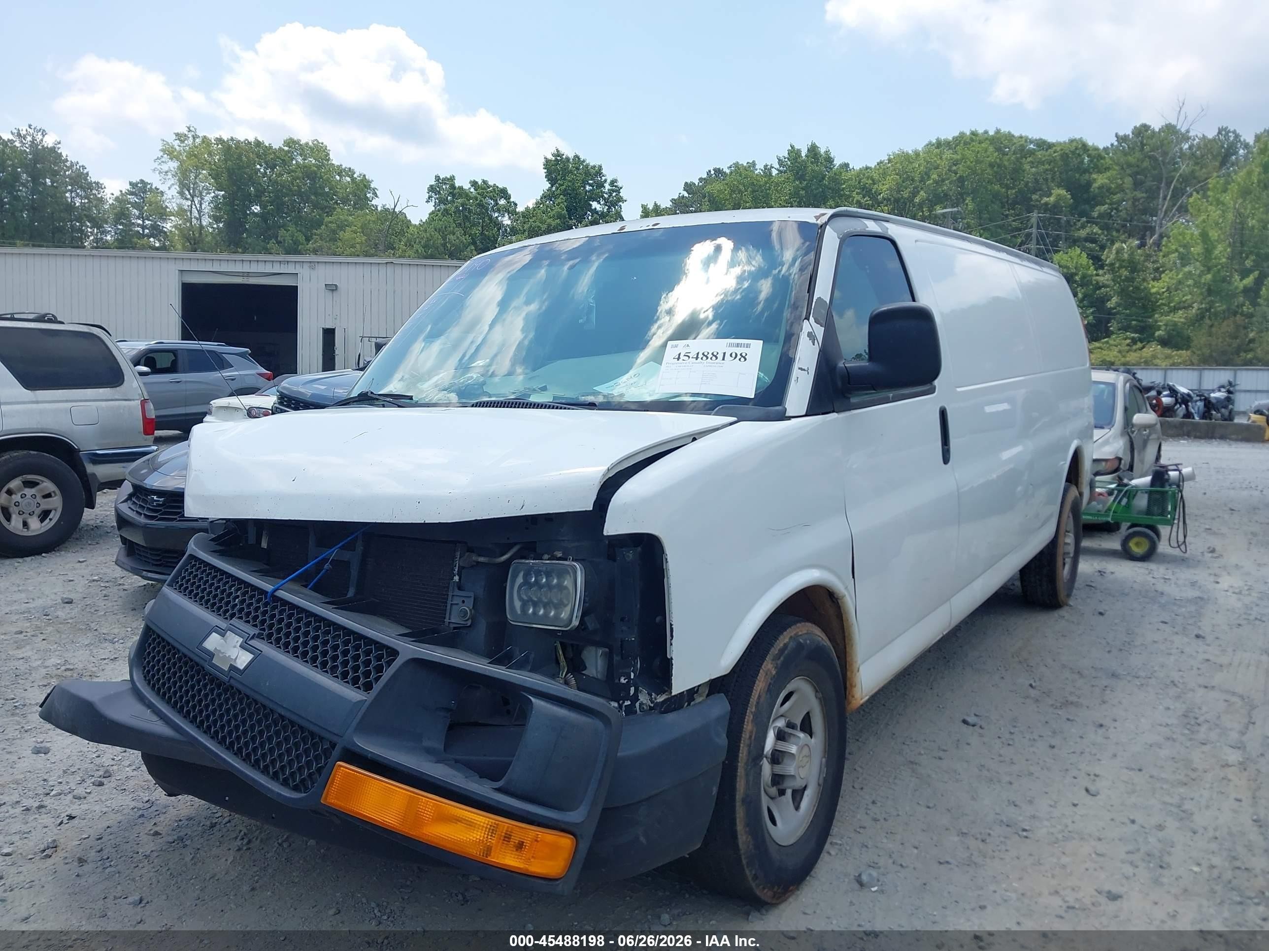 2011 Chevrolet Express 2500 Work Van White vin: 1GCWGGCA6B1136780