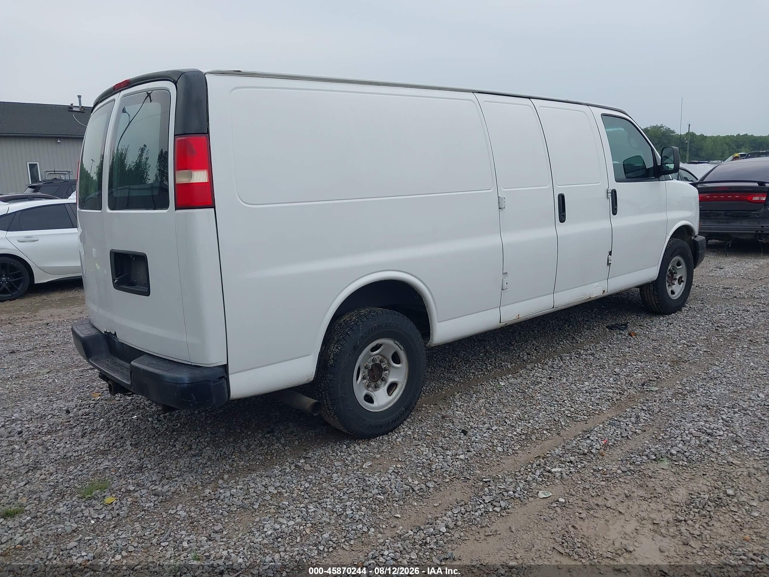 2014 Chevrolet Express 2500 Work Van White vin: 1GCWGGCAXE1212036