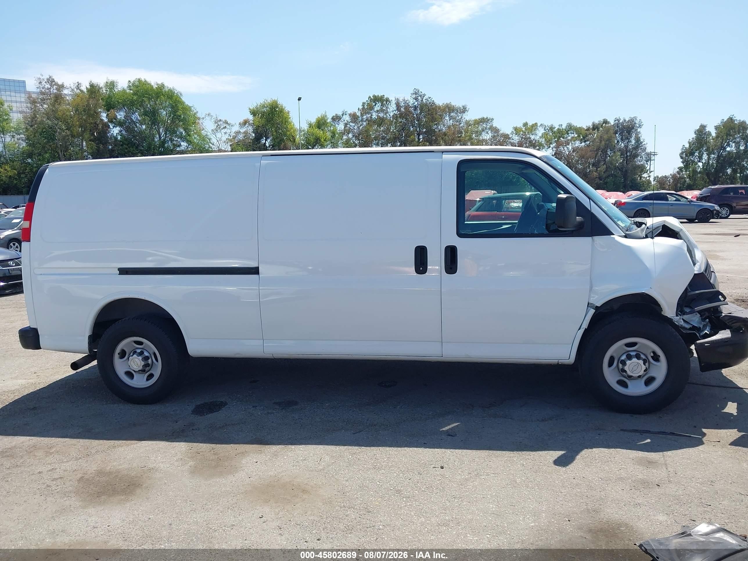 2015 Chevrolet Express 2500 Work Van White vin: 1GCWGGCG3F1220632
