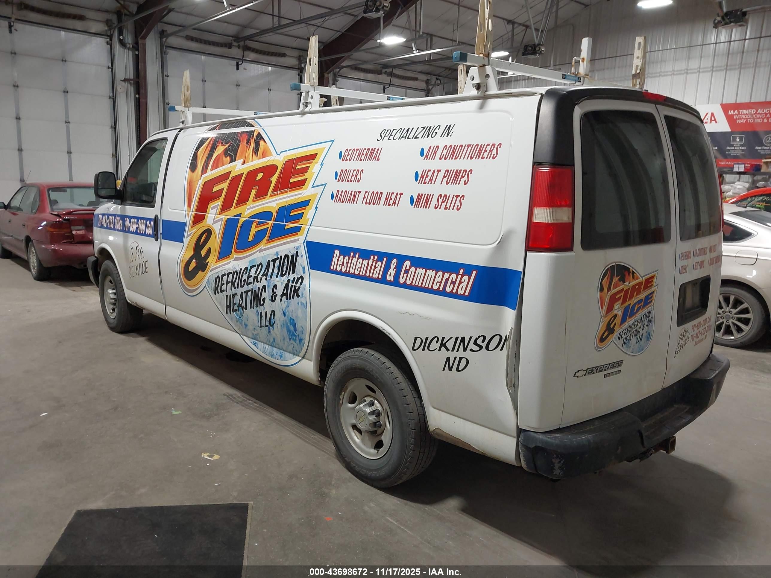 2013 Chevrolet Express 2500 Work Van White vin: 1GCWGGCGXD1123442