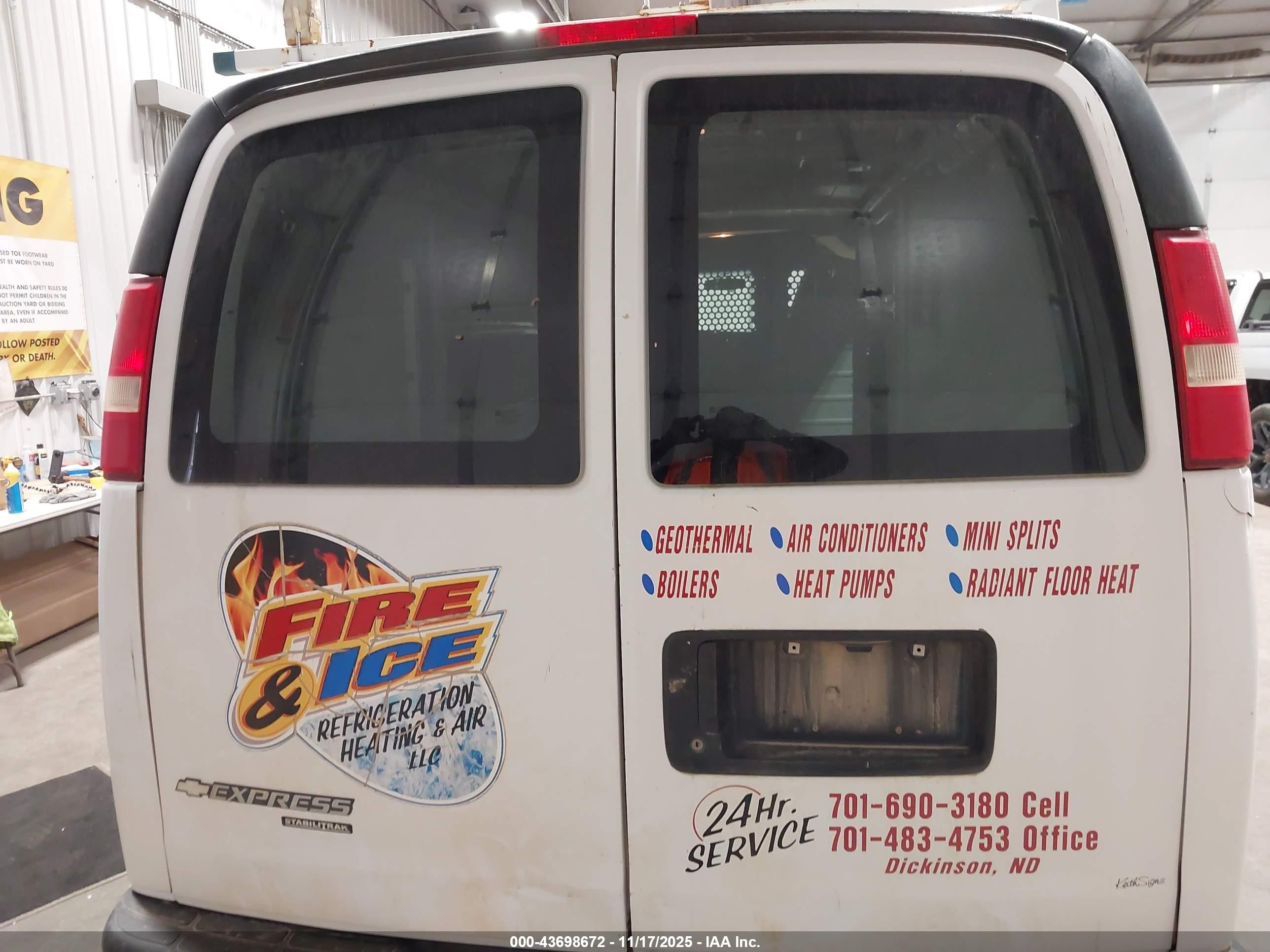 2013 Chevrolet Express 2500 Work Van White vin: 1GCWGGCGXD1123442