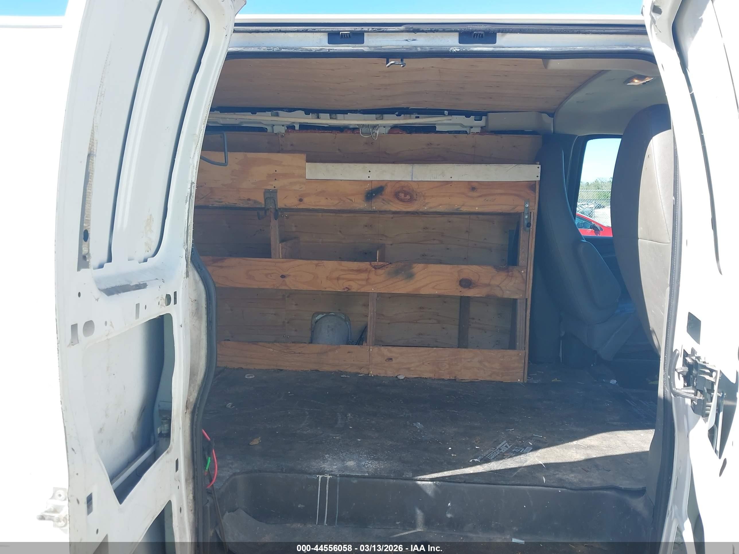 2012 Chevrolet Express 2500 Work Van White vin: 1GCWGGFA1C1116403