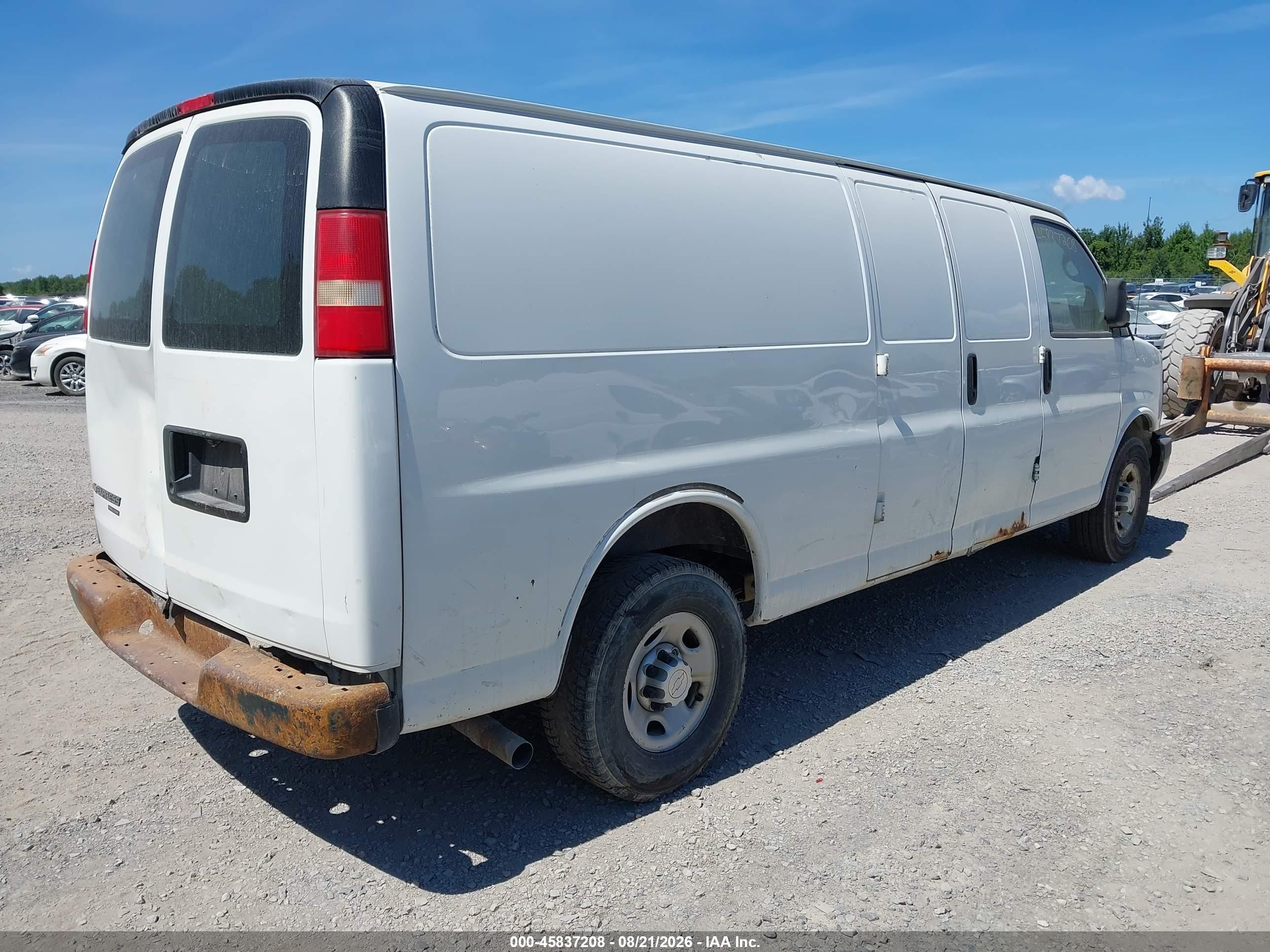 2015 Chevrolet Express 2500 Work Van White vin: 1GCWGGFF5F1103363