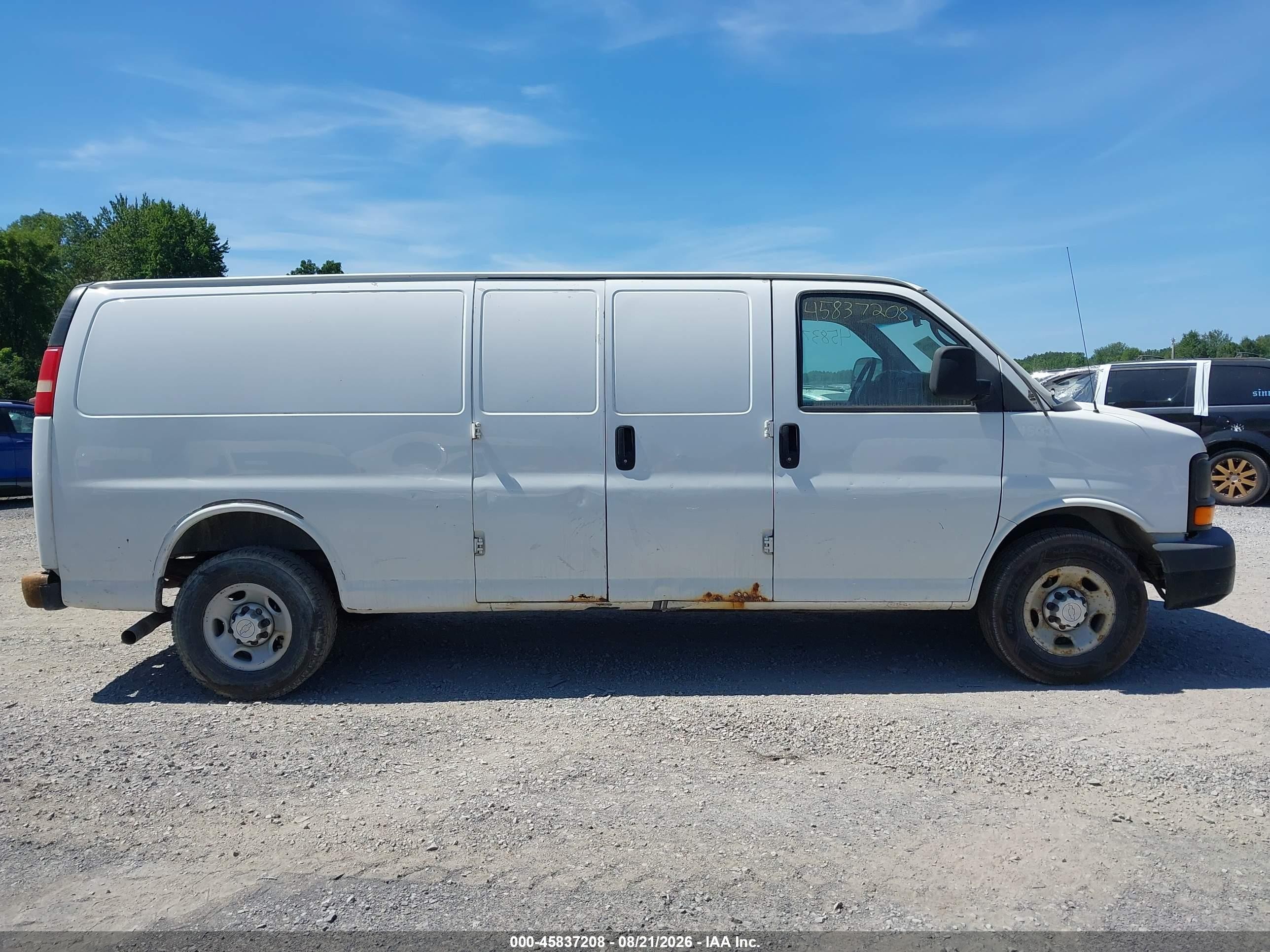 2015 Chevrolet Express 2500 Work Van White vin: 1GCWGGFF5F1103363