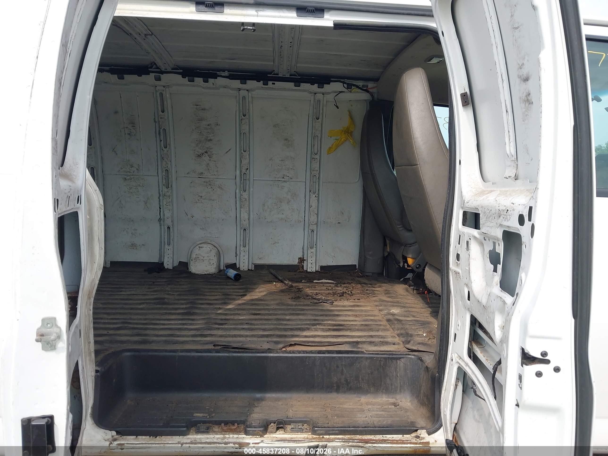2015 Chevrolet Express 2500 Work Van White vin: 1GCWGGFF5F1103363