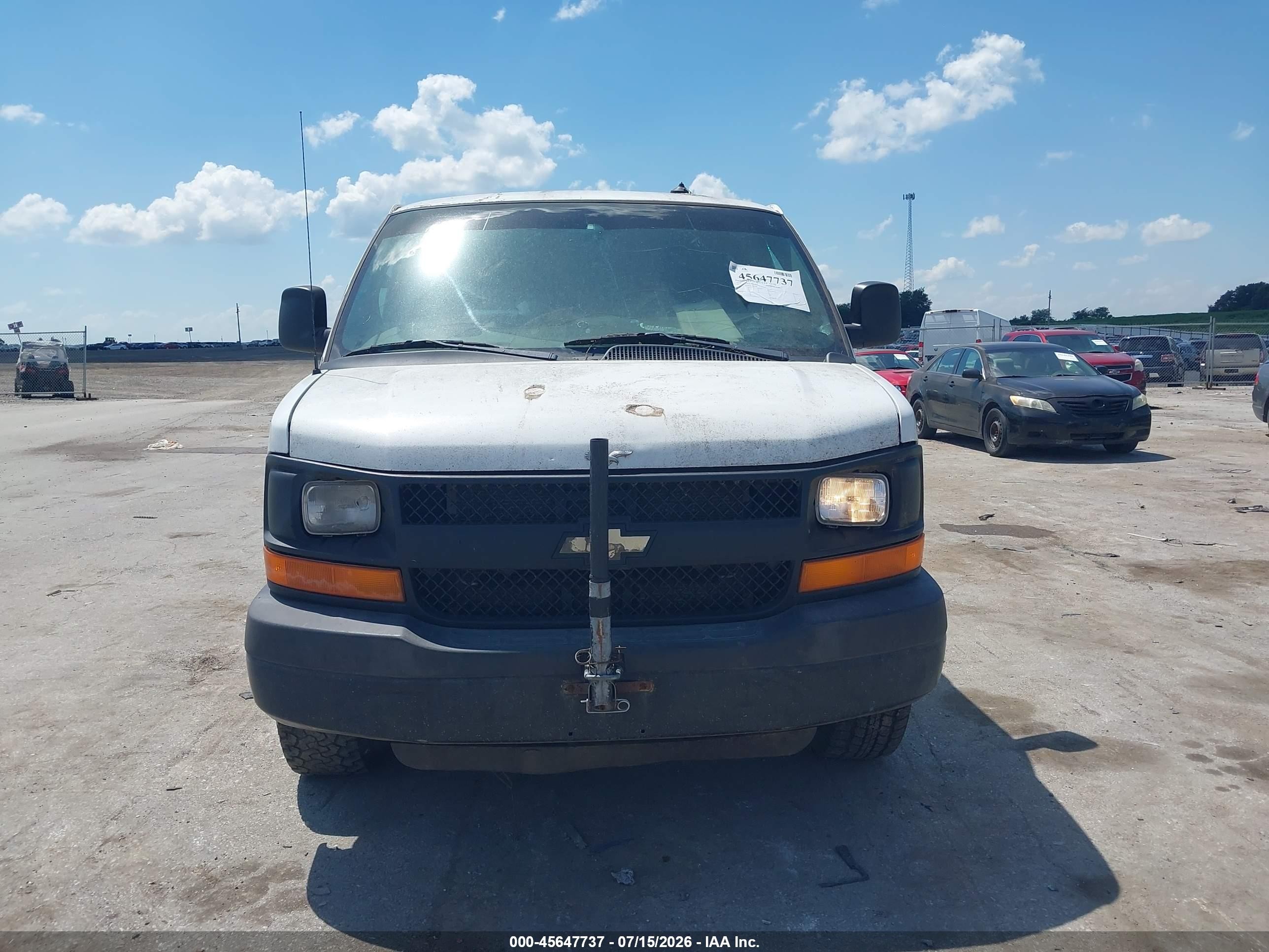 2015 Chevrolet Express 2500 Work Van White vin: 1GCWGGFF5F1108188