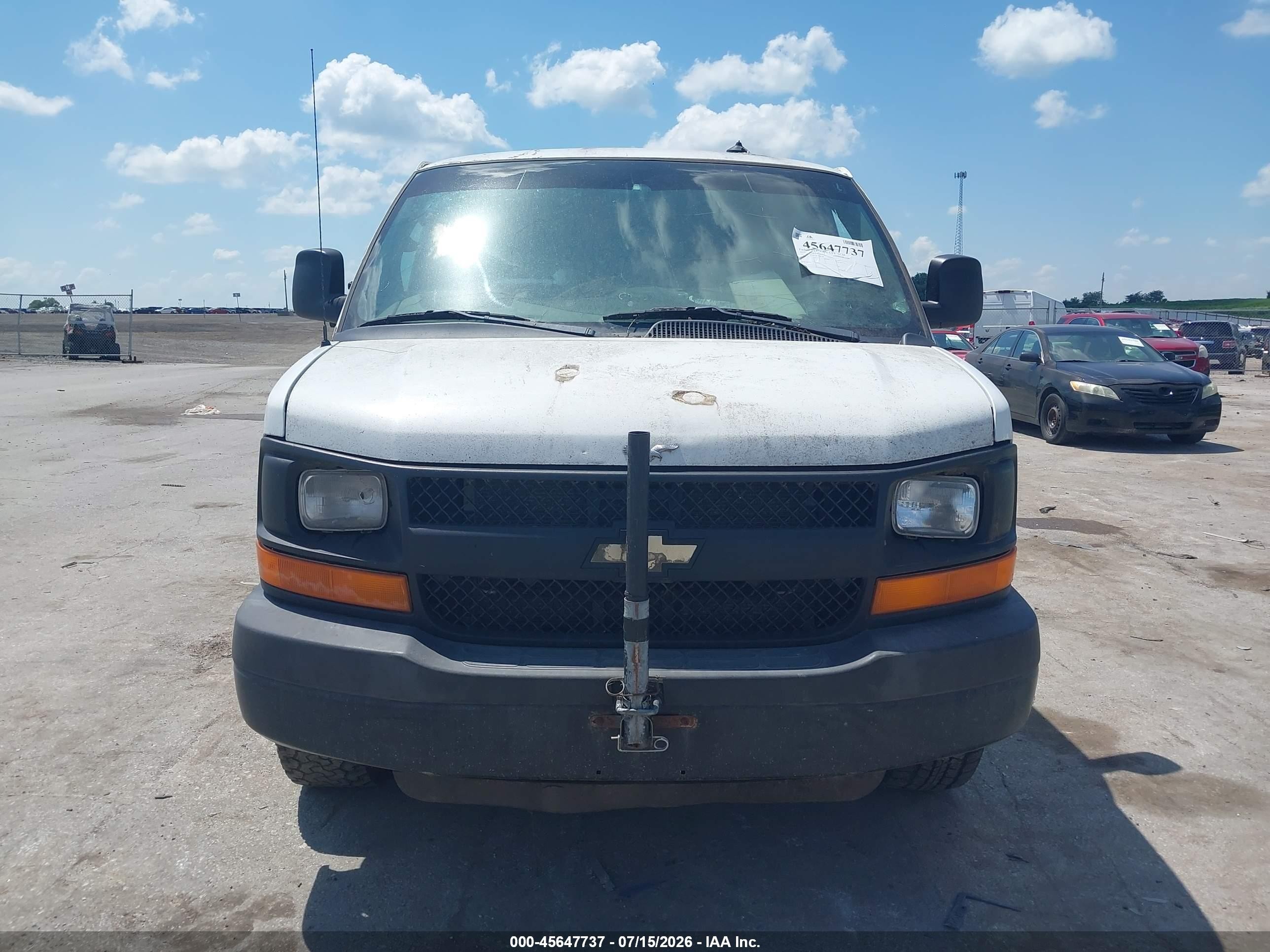 2015 Chevrolet Express 2500 Work Van White vin: 1GCWGGFF5F1108188