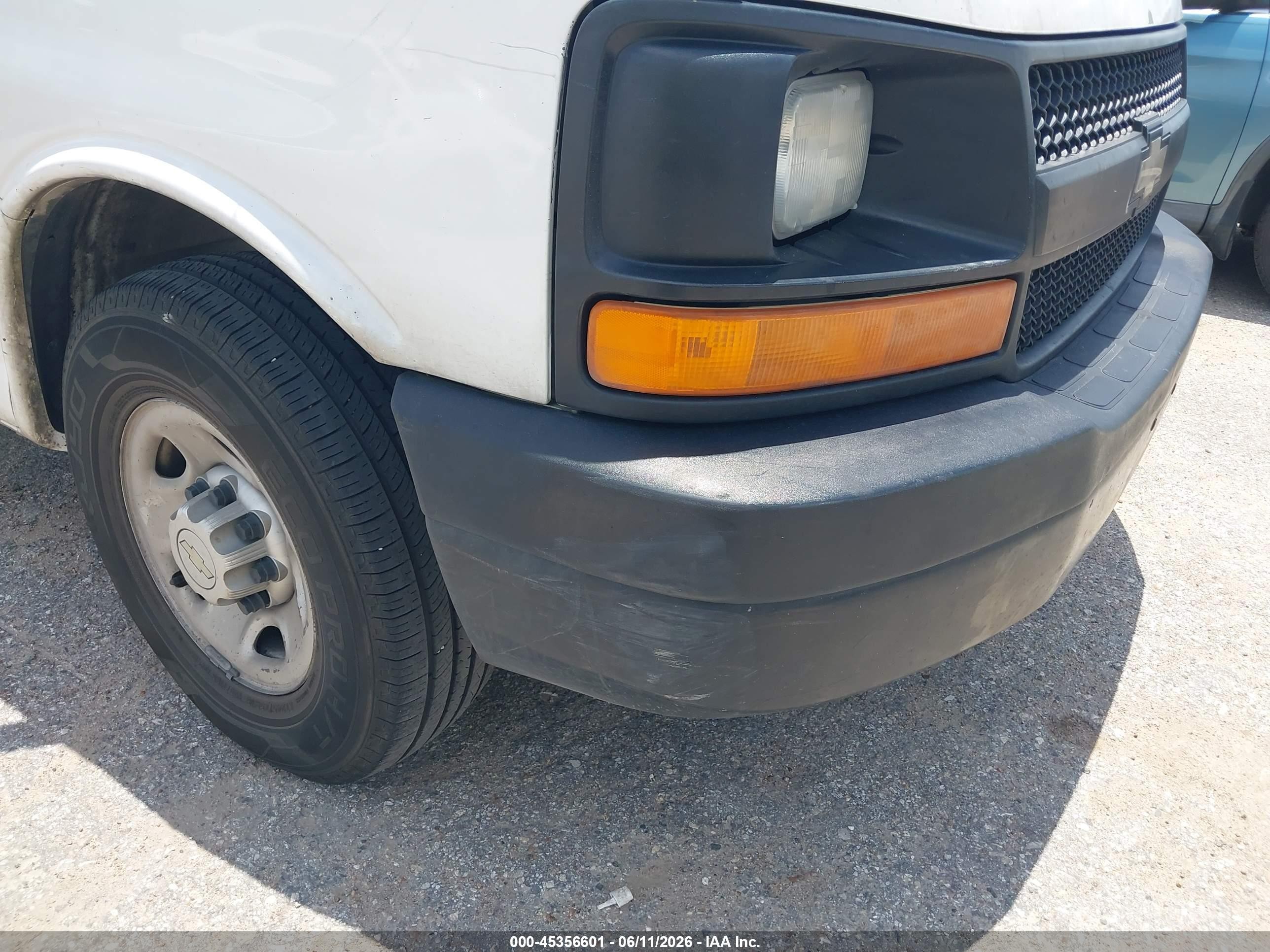 2010 Chevrolet Express 2500 Work Van White vin: 1GCZGFAA0A1107820