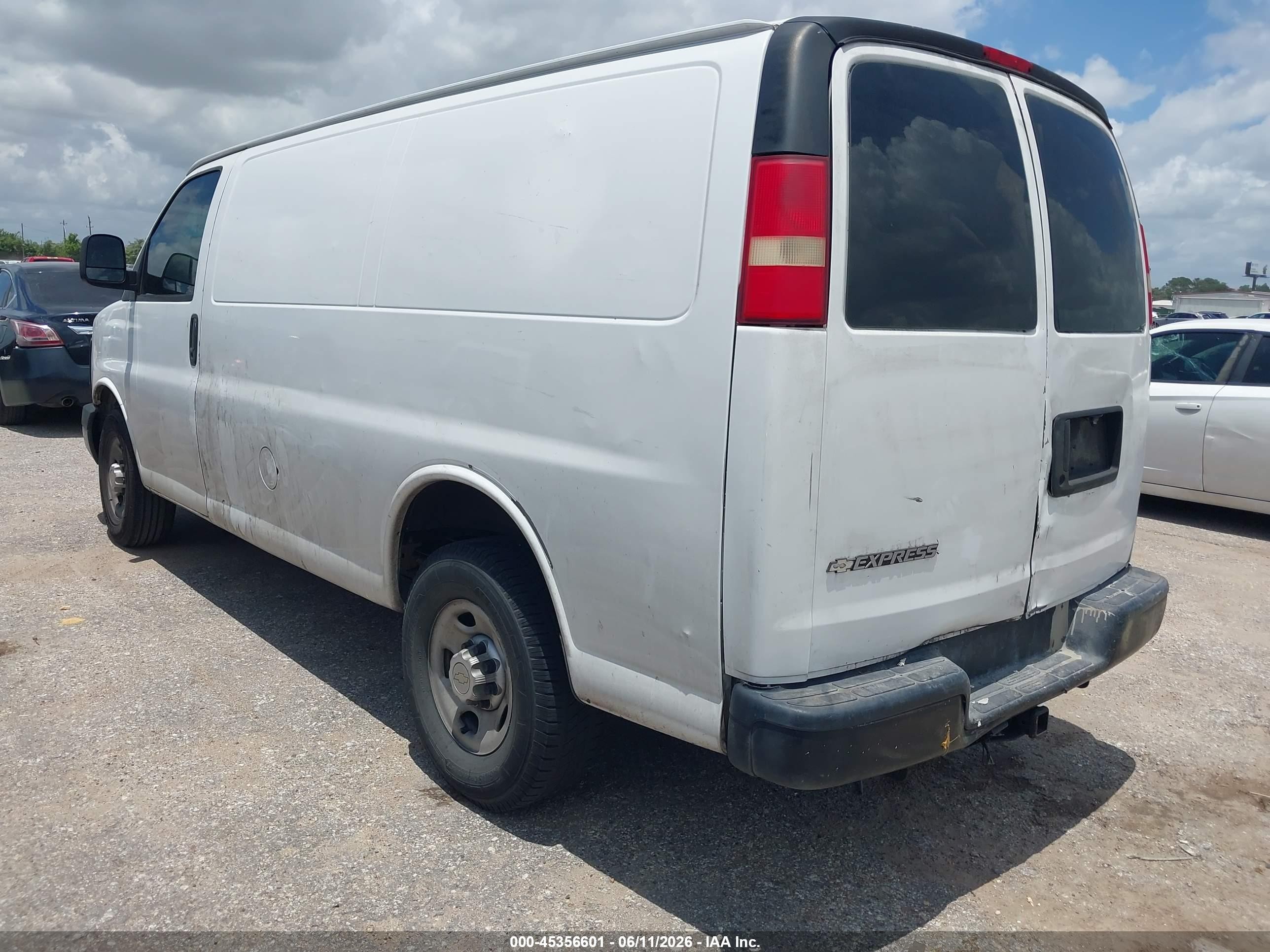 2010 Chevrolet Express 2500 Work Van White vin: 1GCZGFAA0A1107820