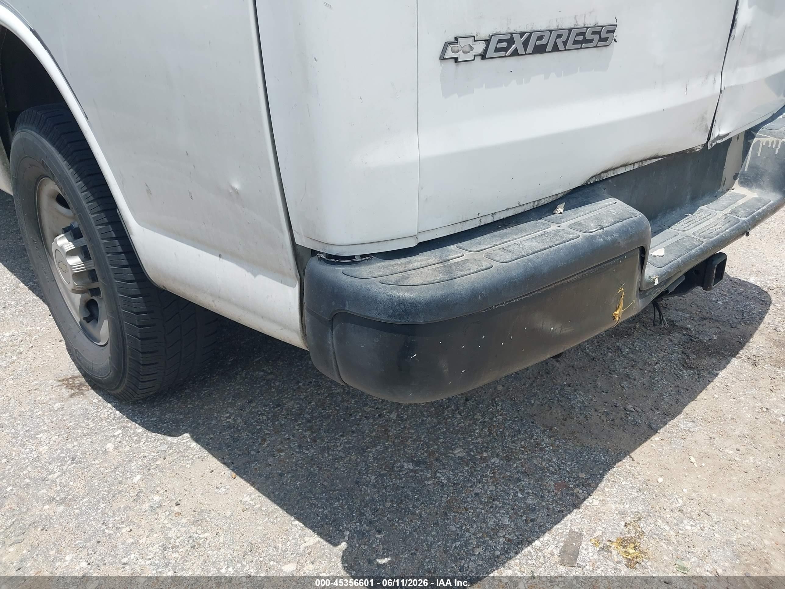 2010 Chevrolet Express 2500 Work Van White vin: 1GCZGFAA0A1107820