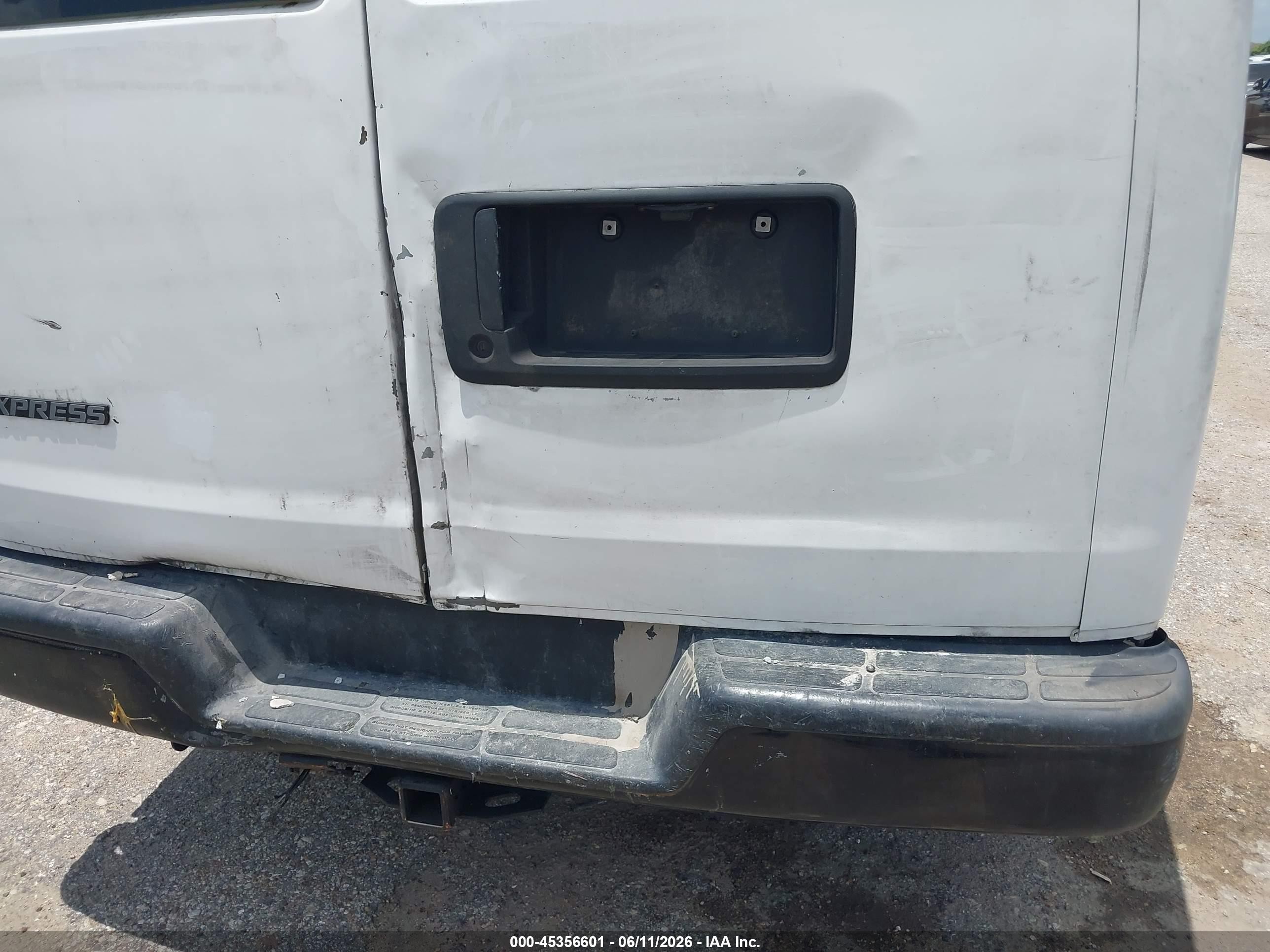 2010 Chevrolet Express 2500 Work Van White vin: 1GCZGFAA0A1107820