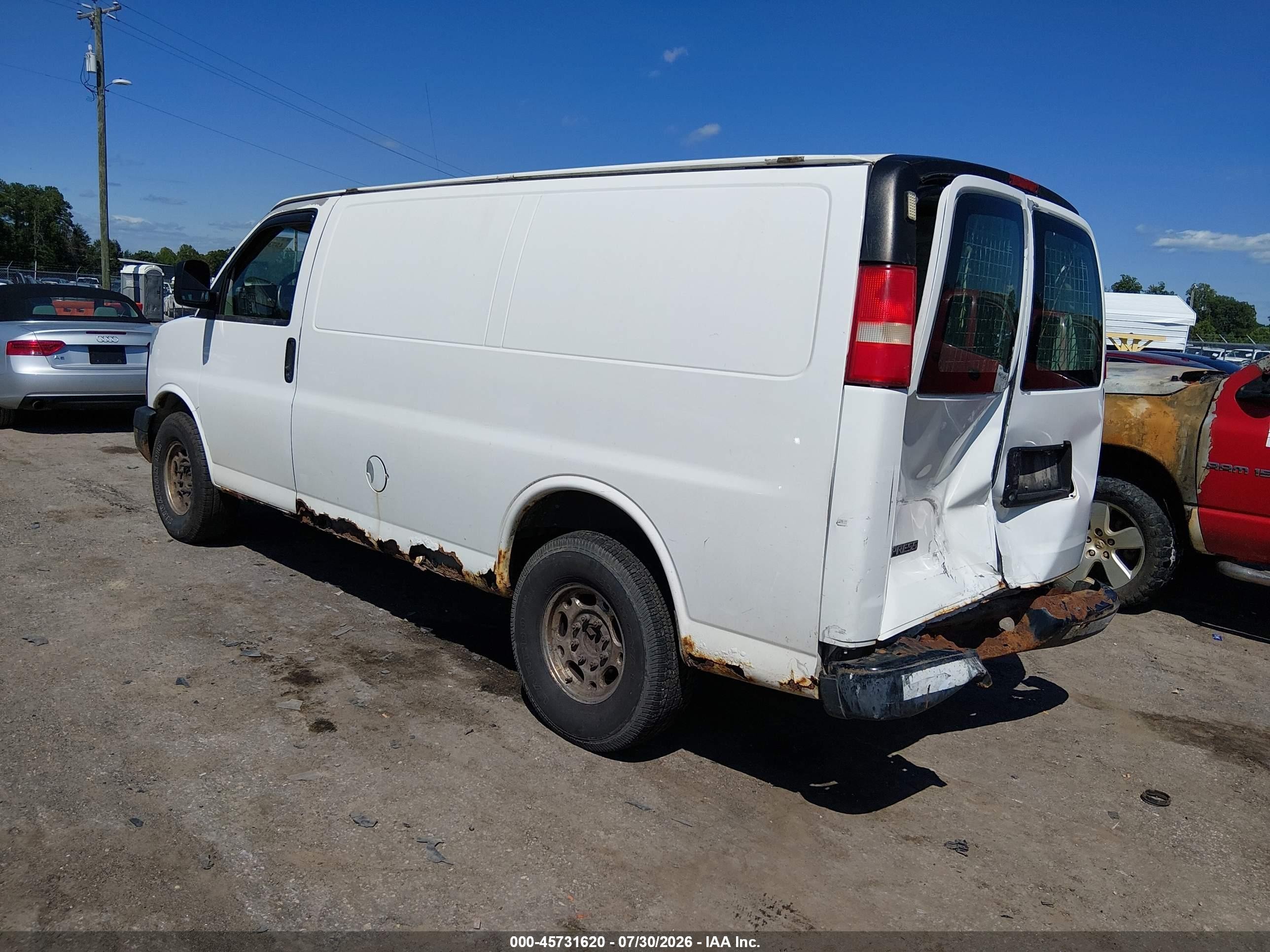 2010 Chevrolet Express 2500 Work Van White vin: 1GCZGFAA3A1120741
