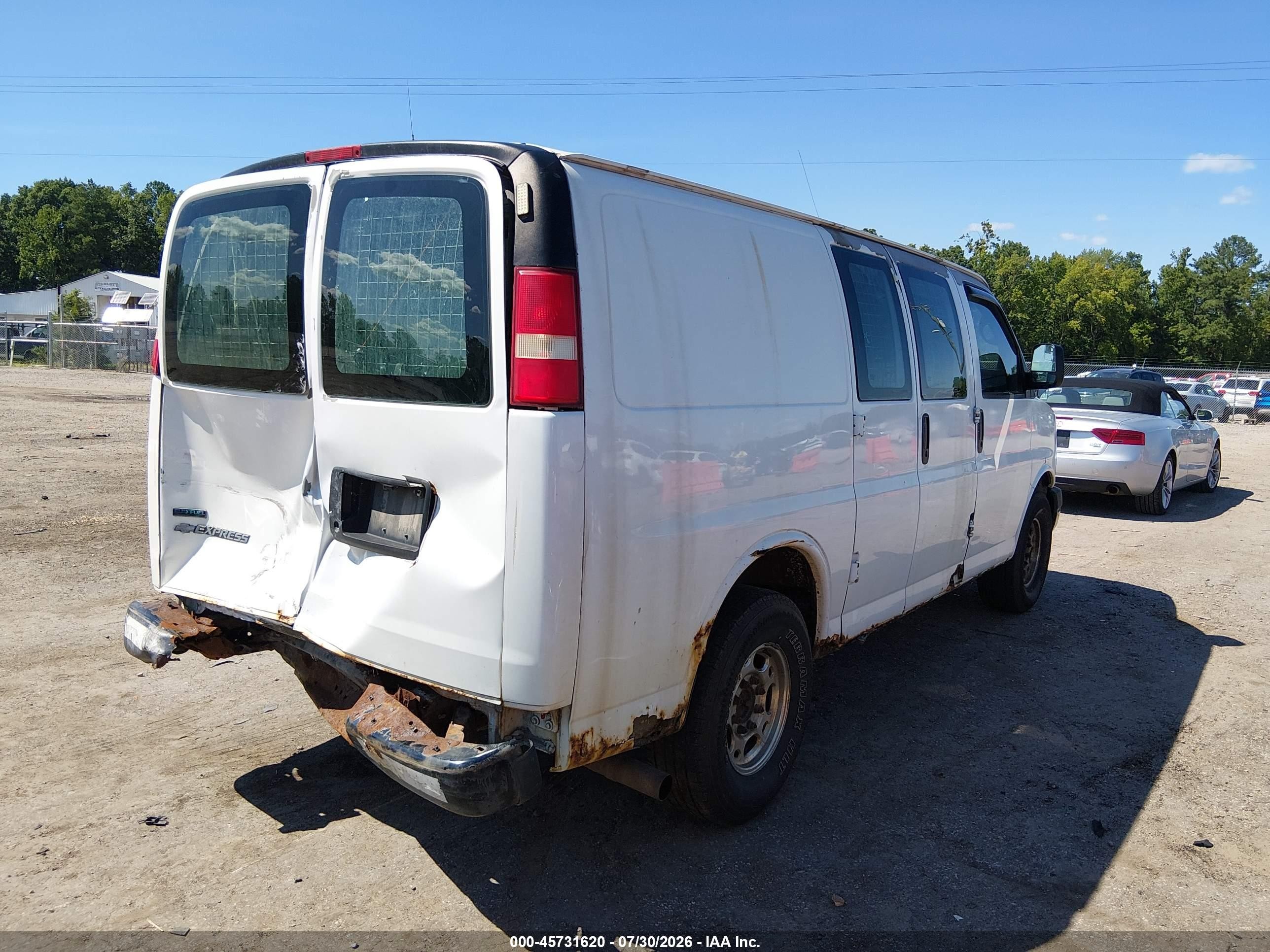 2010 Chevrolet Express 2500 Work Van White vin: 1GCZGFAA3A1120741