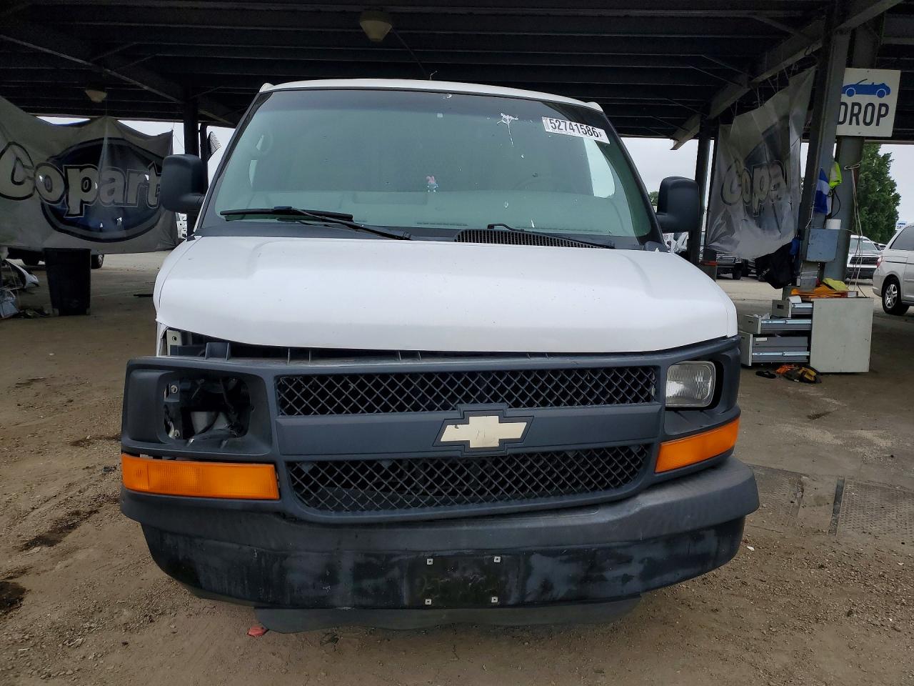 2010 Chevrolet Express G2500 White vin: 1GCZGFBA5A1165887
