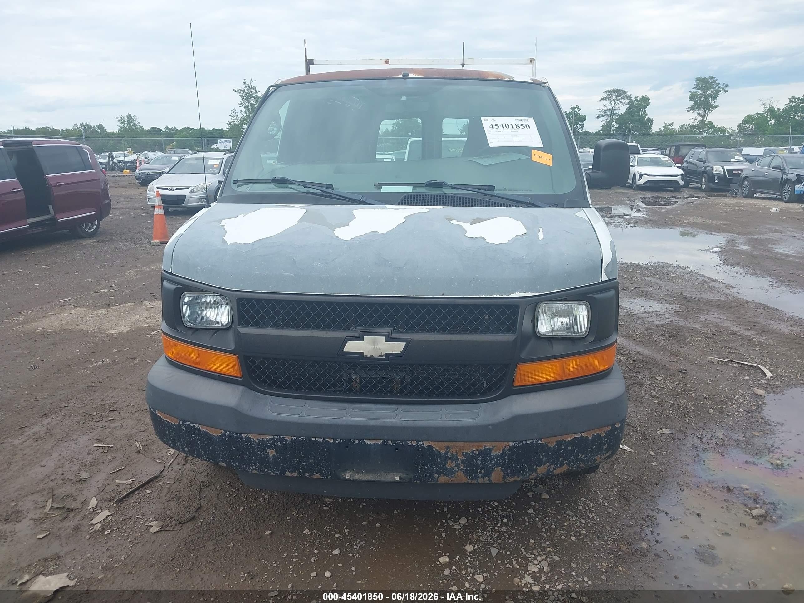 2010 Chevrolet Express 2500 Work Van White vin: 1GCZGFDA0A1113130