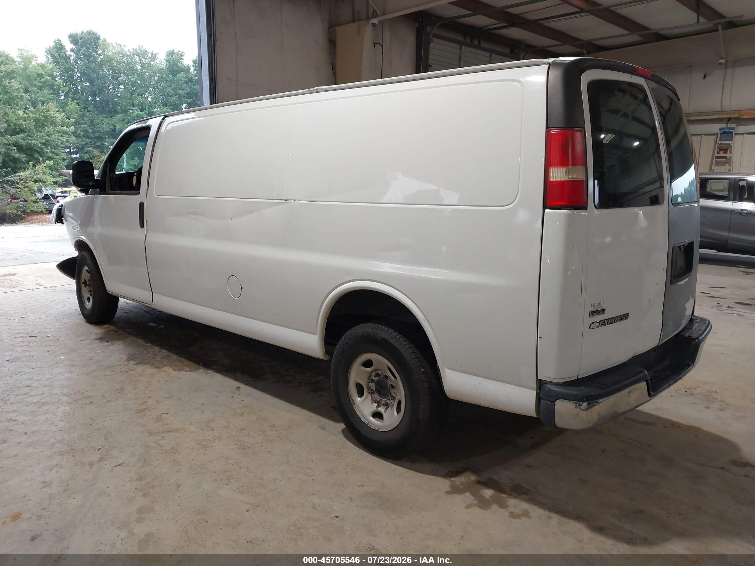 2010 Chevrolet Express 2500 Work Van White vin: 1GCZGGAAXA1183101