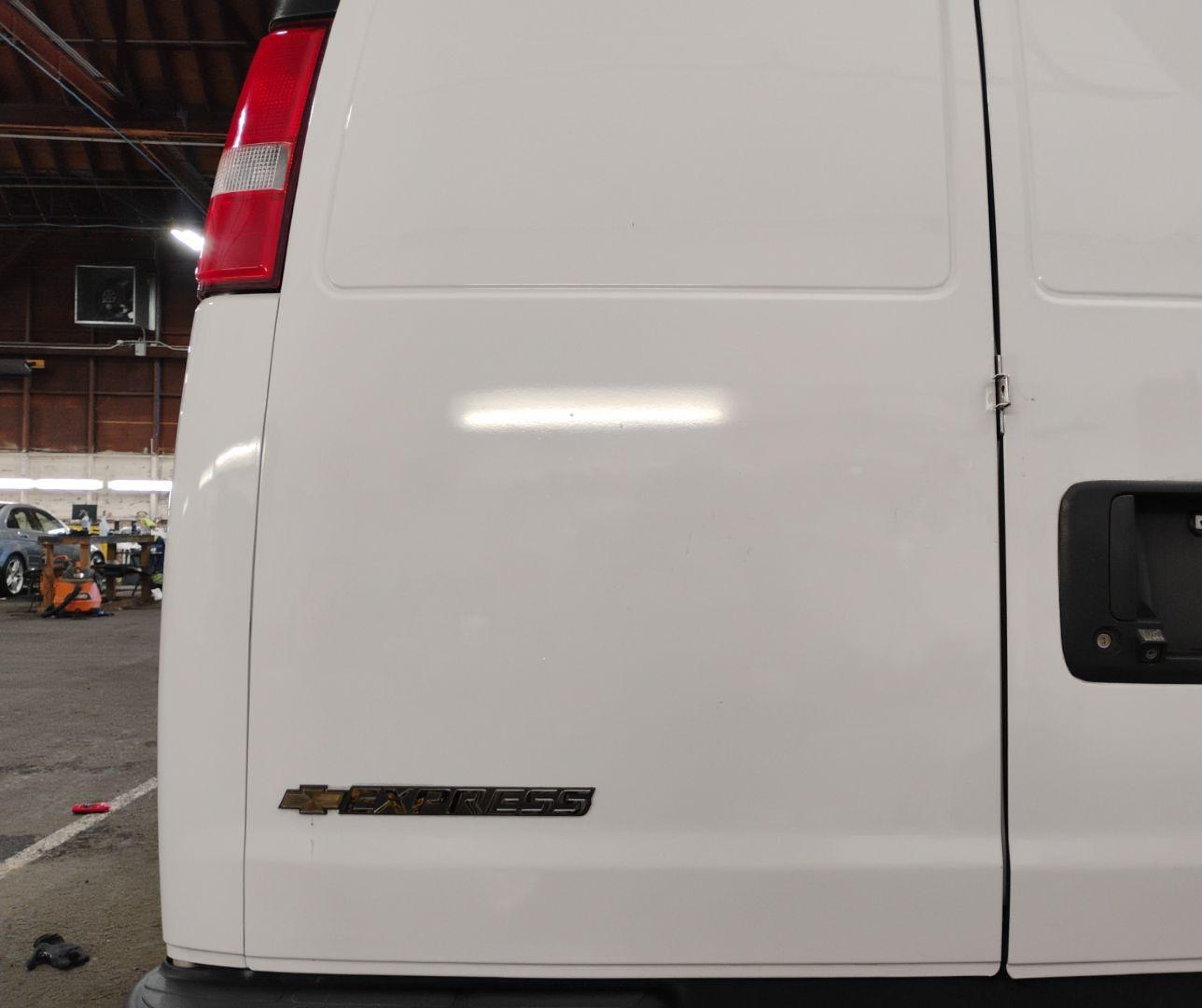 2018 Chevrolet Express 3500 Work Van vin: 1GCZGGFG6J1341074