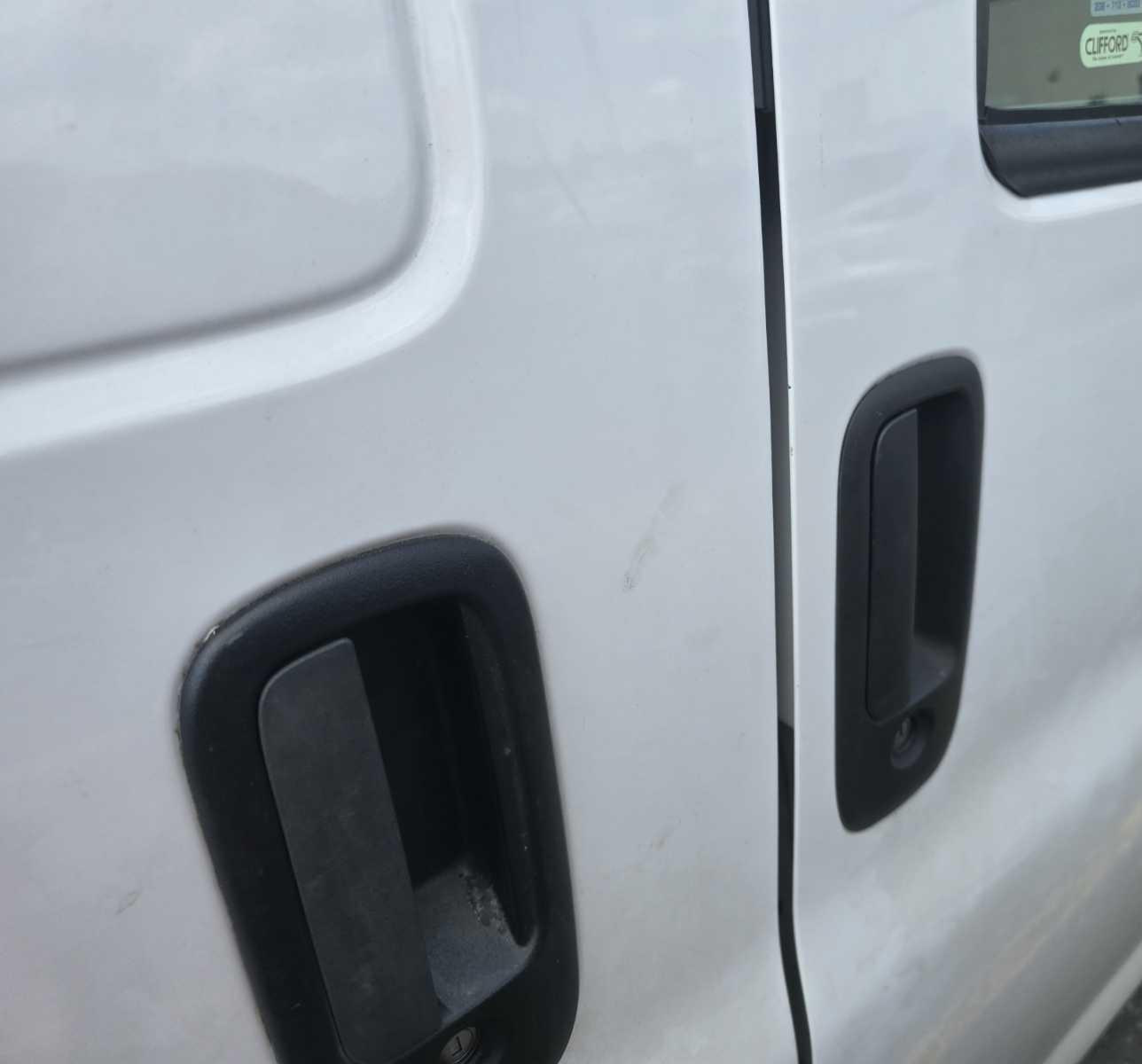 2018 Chevrolet Express 3500 Work Van vin: 1GCZGGFG6J1341074