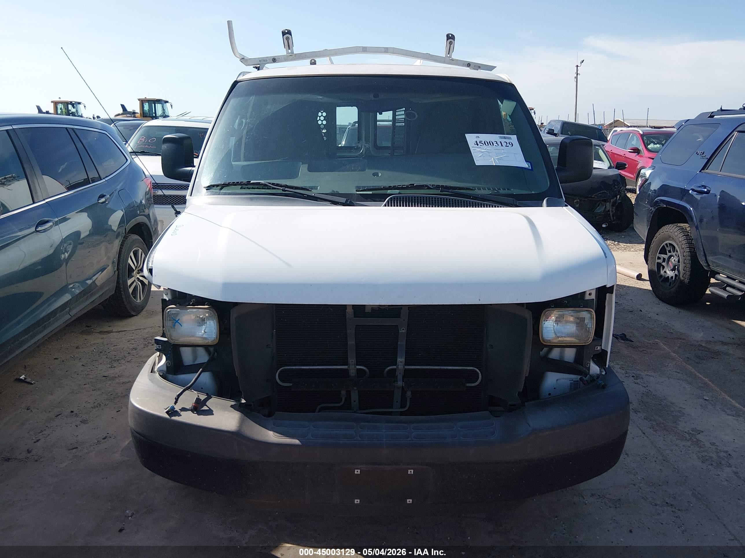 2013 Chevrolet Express 3500 Work Van White vin: 1GCZGTBG5D1140835