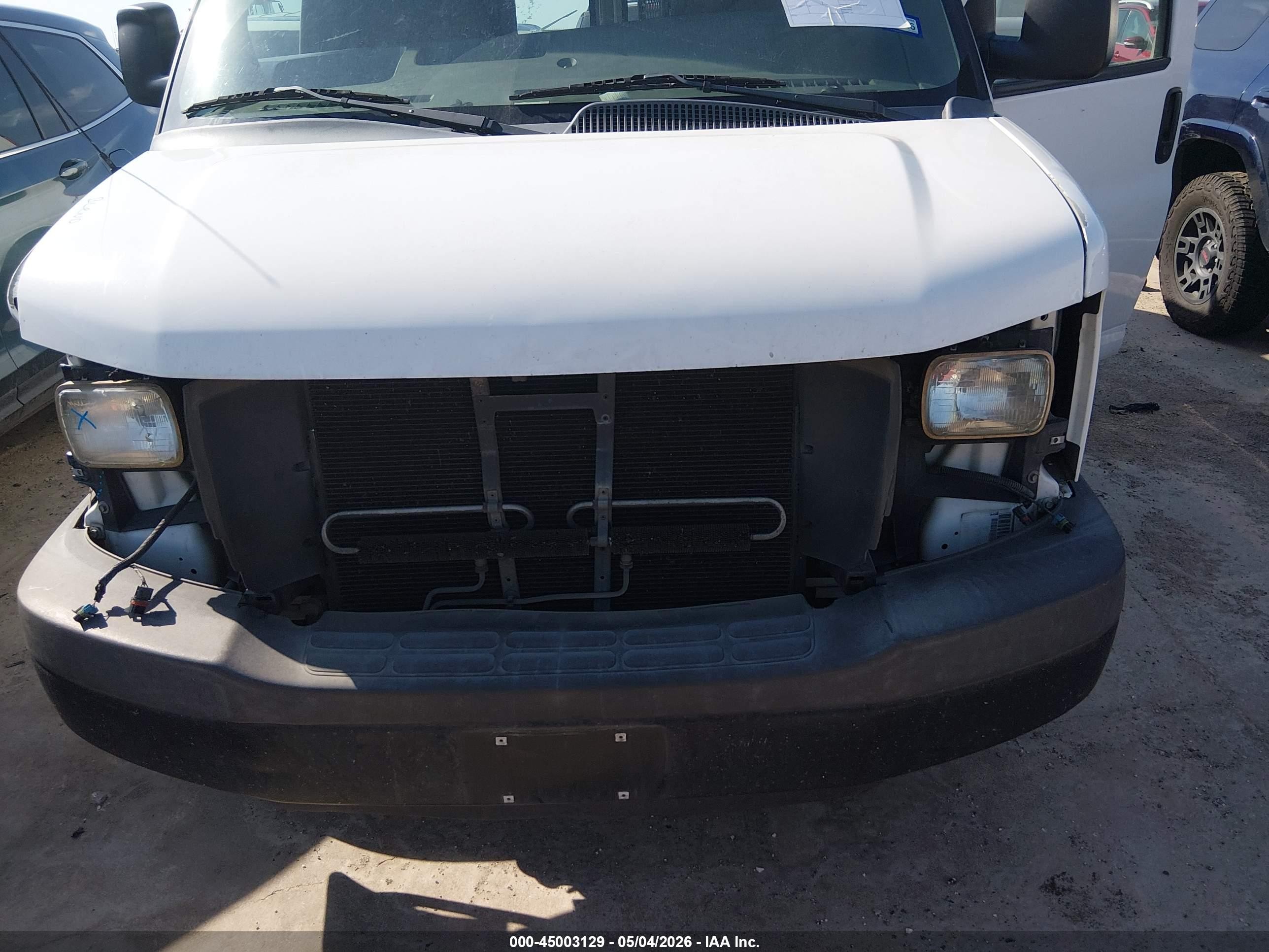 2013 Chevrolet Express 3500 Work Van White vin: 1GCZGTBG5D1140835