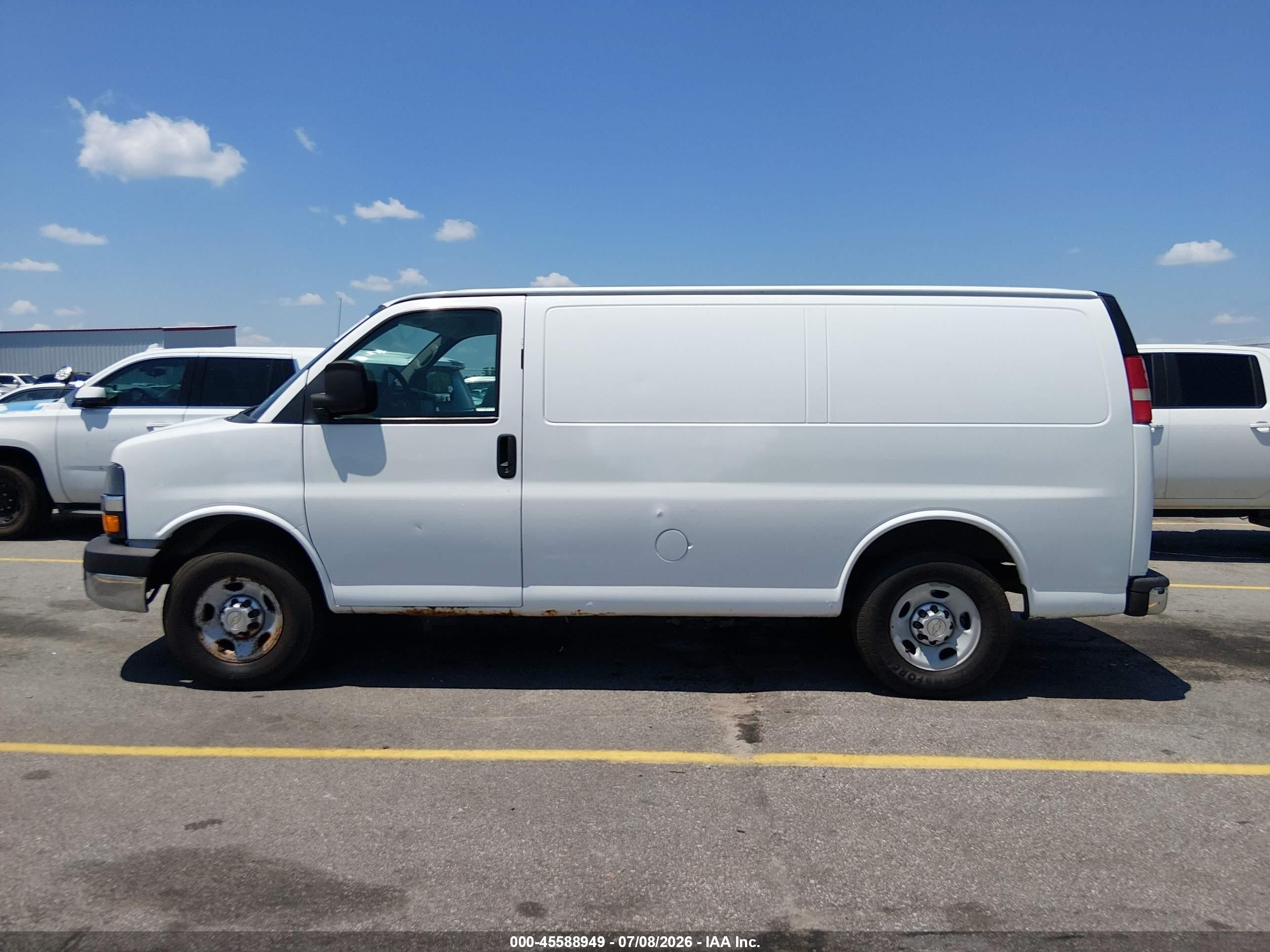 2013 Chevrolet Express 3500 Work Van White vin: 1GCZGTBGXD1165956