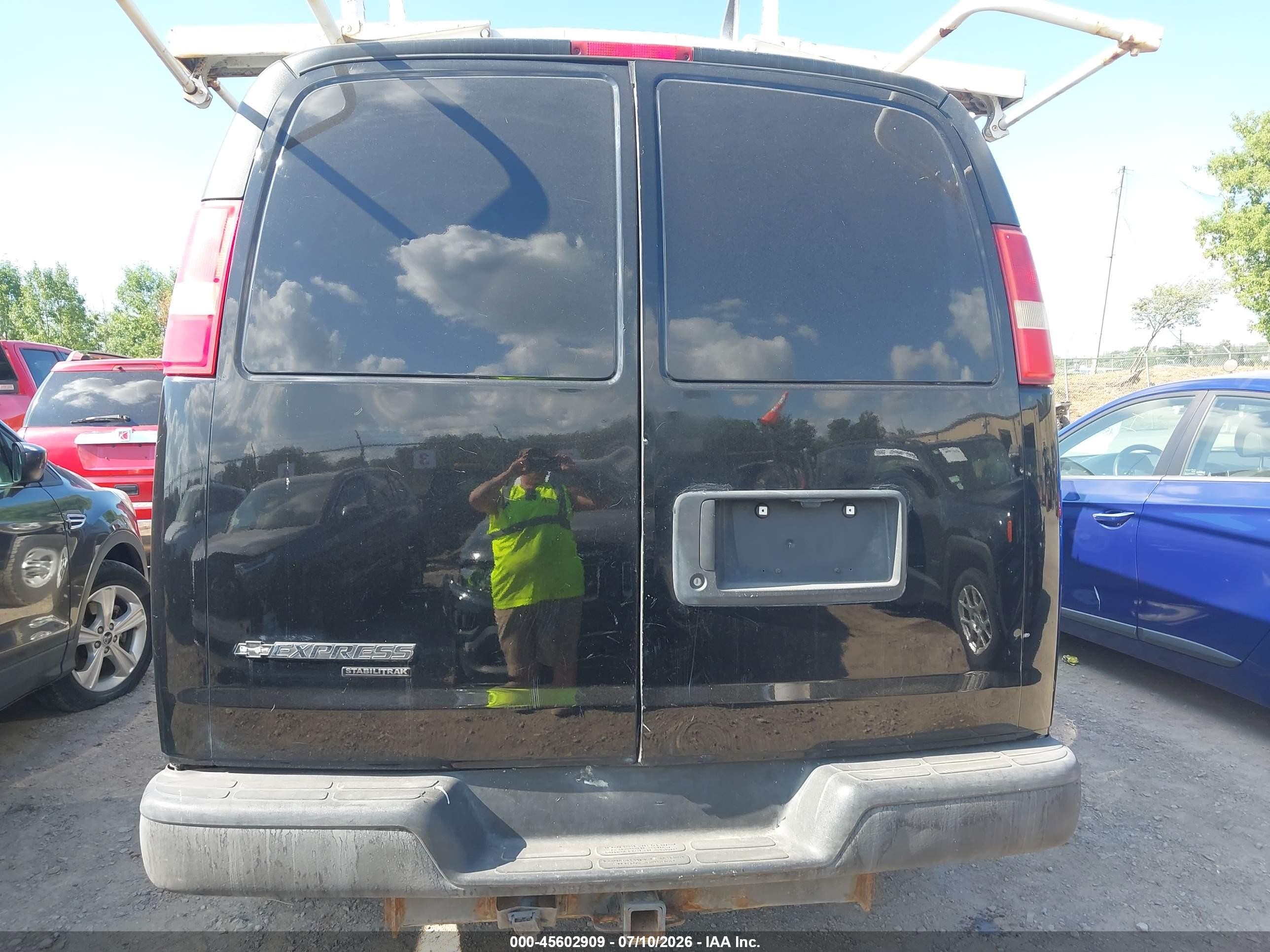 2014 Chevrolet Express 3500 Work Van Black vin: 1GCZGTCA3E1206679